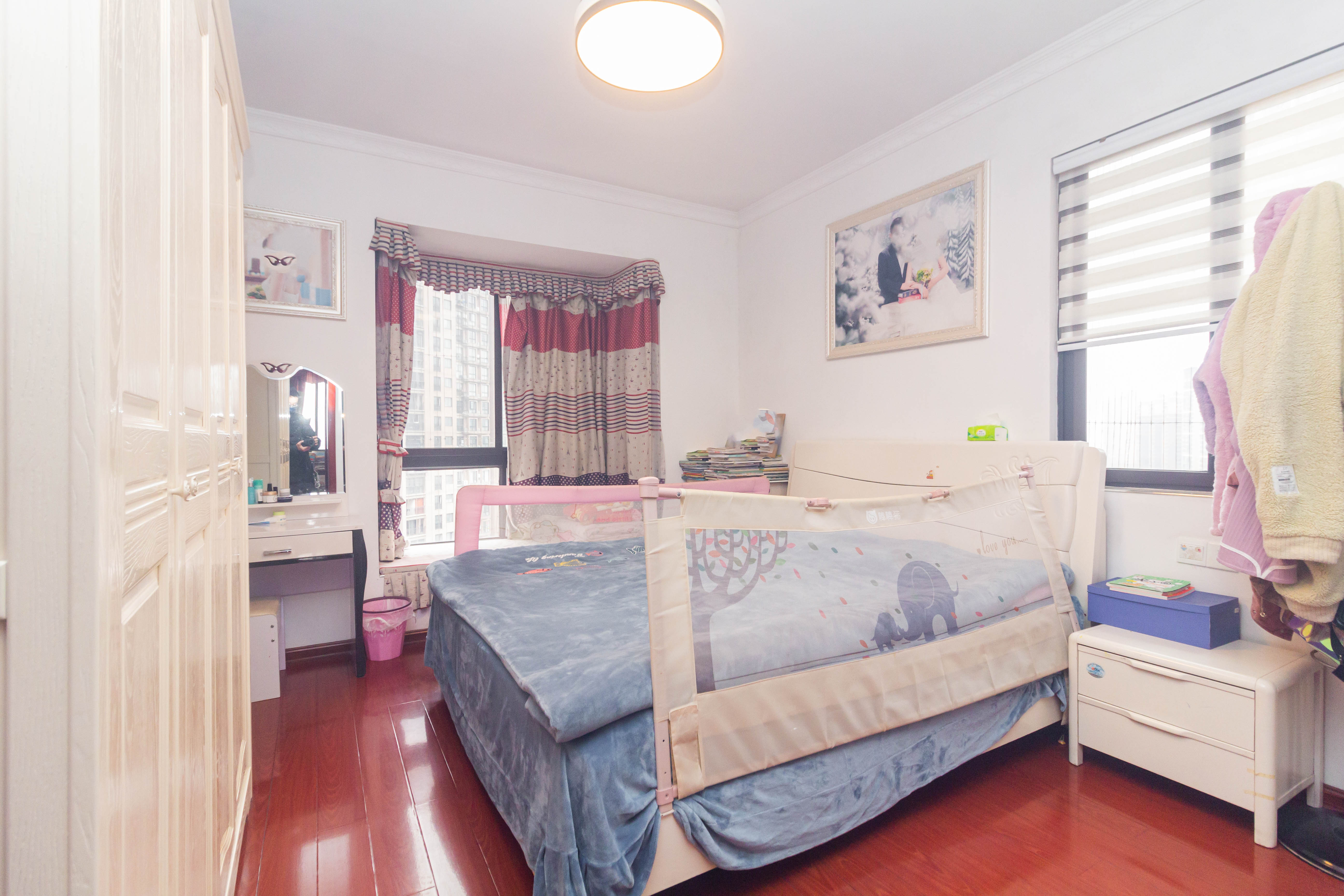 康桥长郡  4室2厅2卫    95.0万 康桥长郡  4室2厅2卫    95.0万卧室