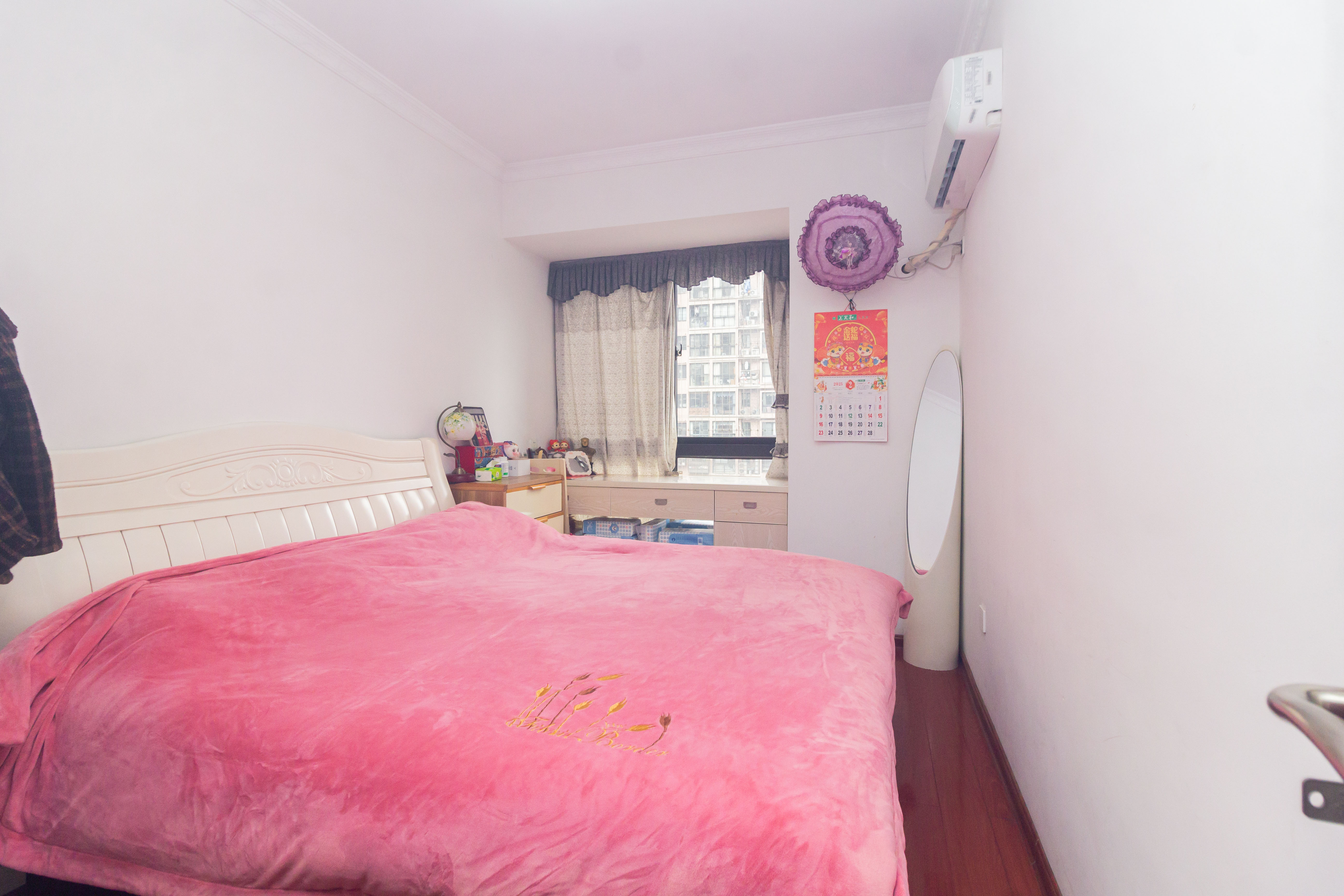 康桥长郡  4室2厅2卫    95.0万 康桥长郡  4室2厅2卫    95.0万卧室