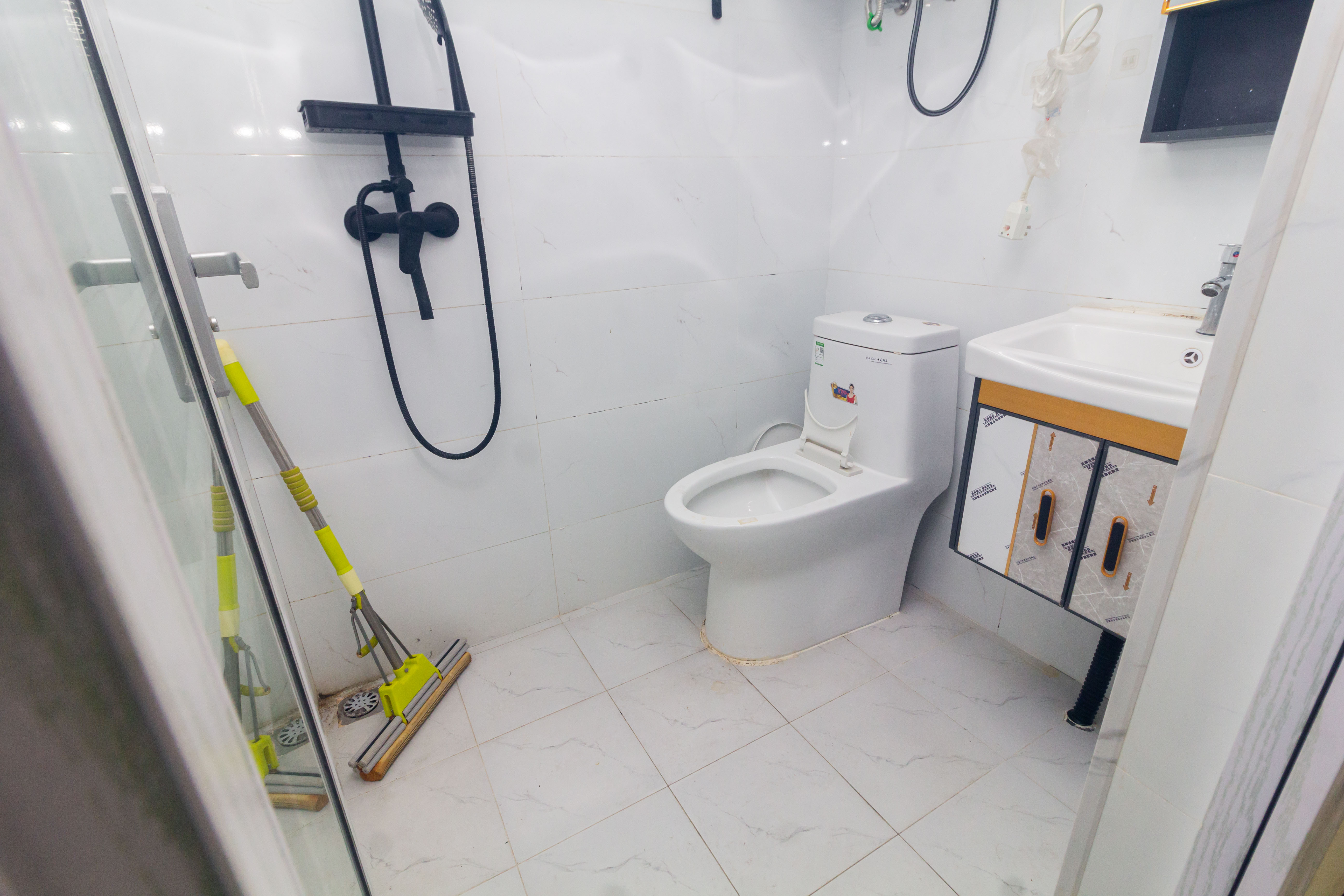 碧桂园星荟 1室1厅1卫 20.0万 碧桂园星荟 1室1厅1卫 20.0万卫生间