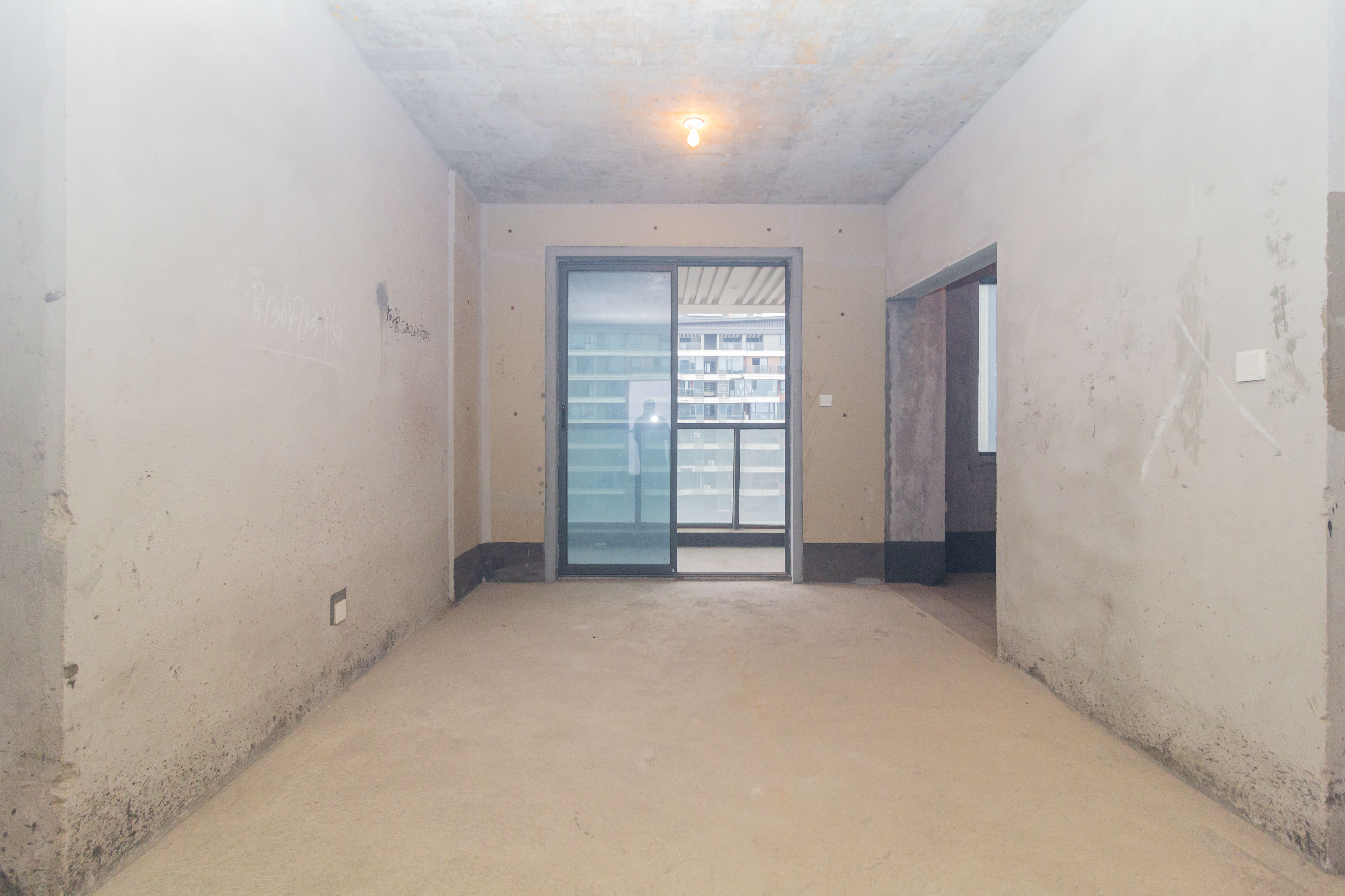 福天星中心(福天星雅苑)  4室2厅2卫    142.0万 福天星中心(福天星雅苑)  4室2厅2卫    142.0万客厅