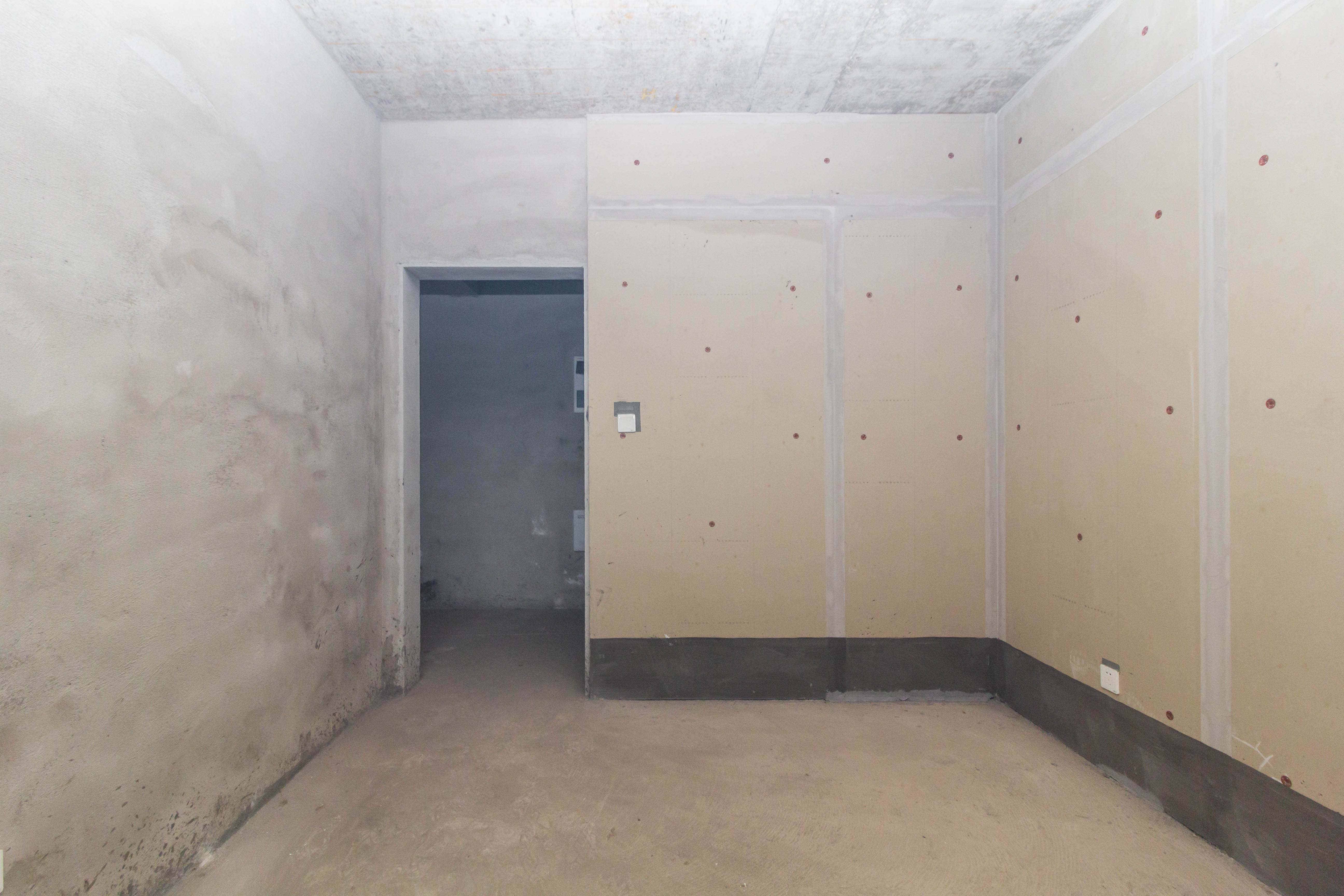 福天星中心(福天星雅苑)  4室2厅2卫    142.0万 福天星中心(福天星雅苑)  4室2厅2卫    142.0万卧室