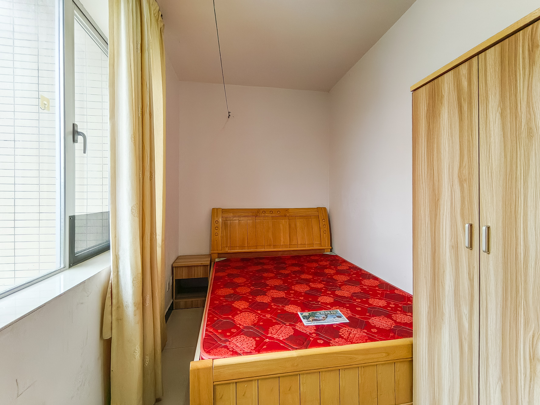 恒广国际物流园  4室2厅2卫    32.8万 恒广国际物流园  4室2厅2卫    32.8万卧室