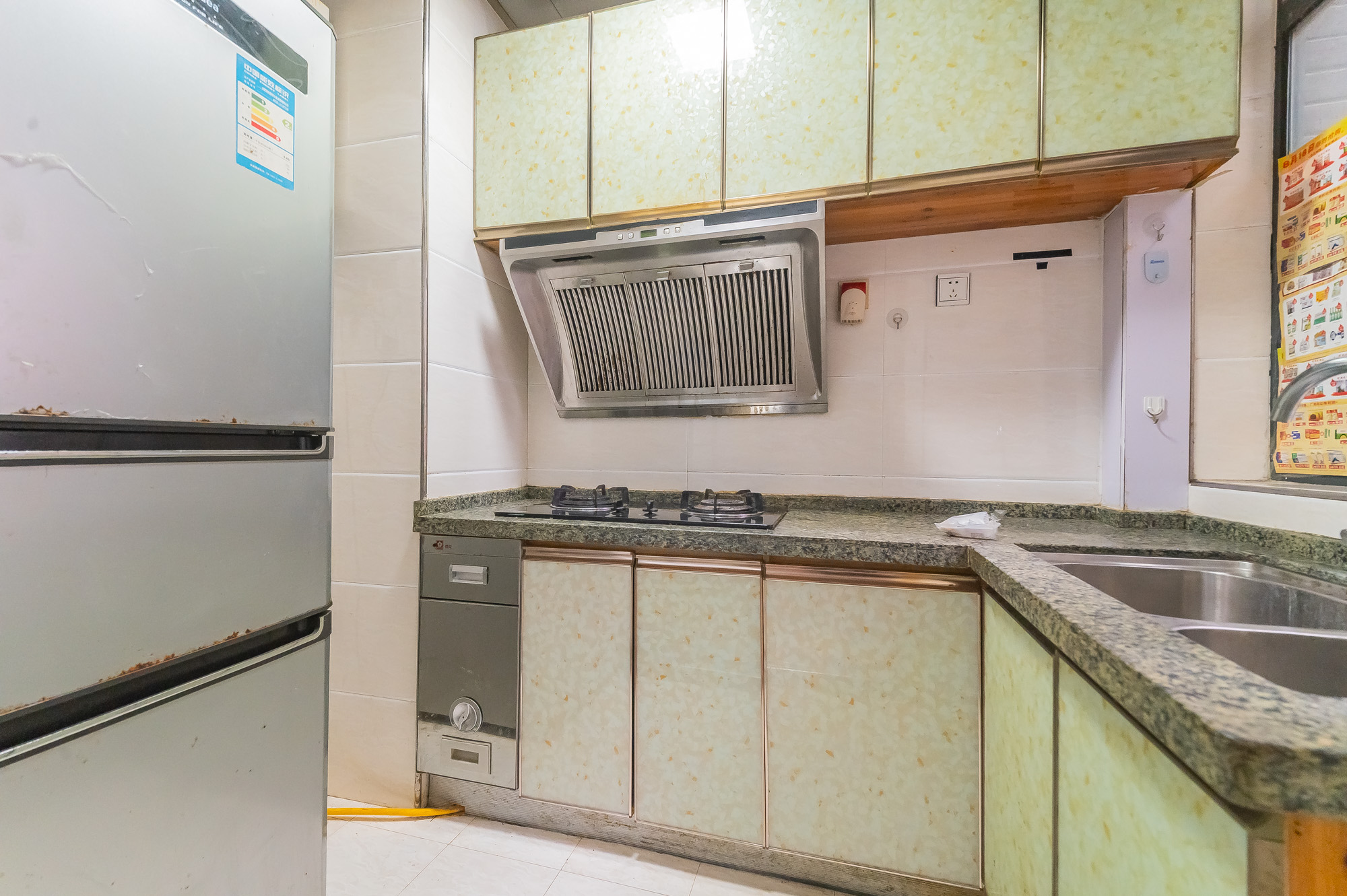 尚城 2室1厅1卫 60.0万 尚城 2室1厅1卫 60.0万厨房