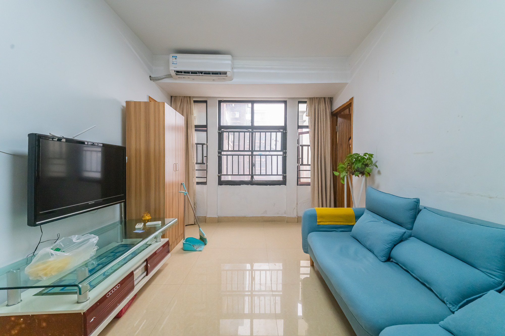 尚城 2室1厅1卫 60.0万 尚城 2室1厅1卫 60.0万客厅