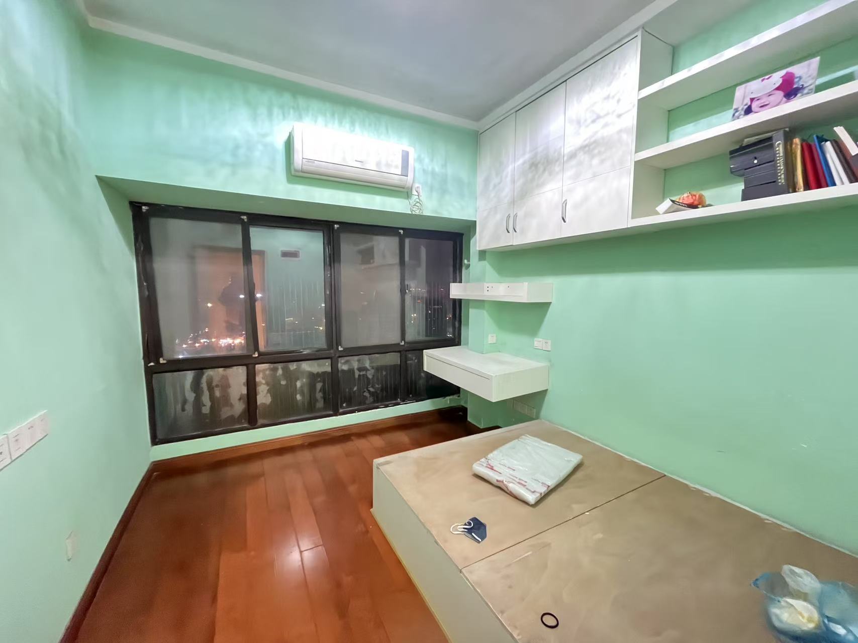 海韵天城 4室2厅2卫 65.0万 海韵天城 4室2厅2卫 65.0万室内图