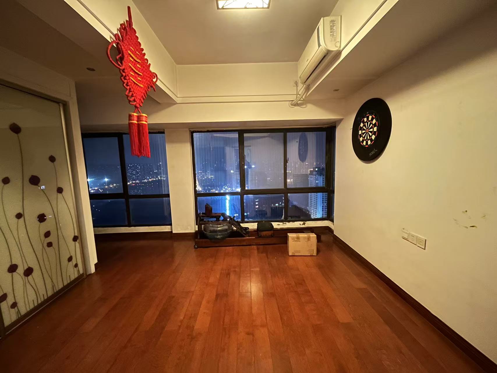 海韵天城 4室2厅2卫 65.0万 海韵天城 4室2厅2卫 65.0万室内图