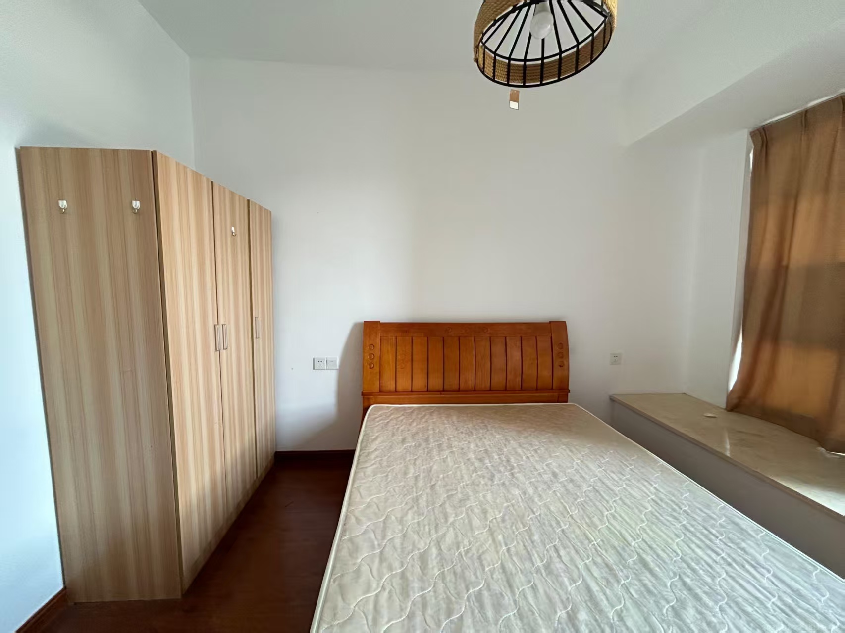 经世龙城  2室2厅1卫    50.0万 经世龙城  2室2厅1卫    50.0万室内图