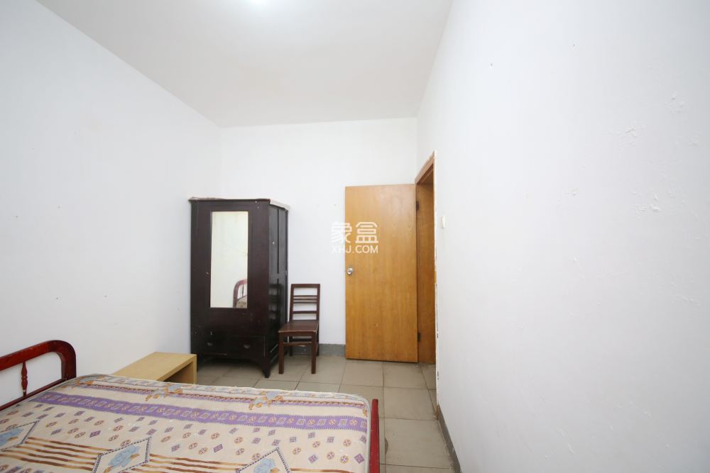 市政府小區(qū)（鳳凰臺(tái)巷66號(hào)）  3室1廳1衛(wèi)   91.00萬(wàn)
