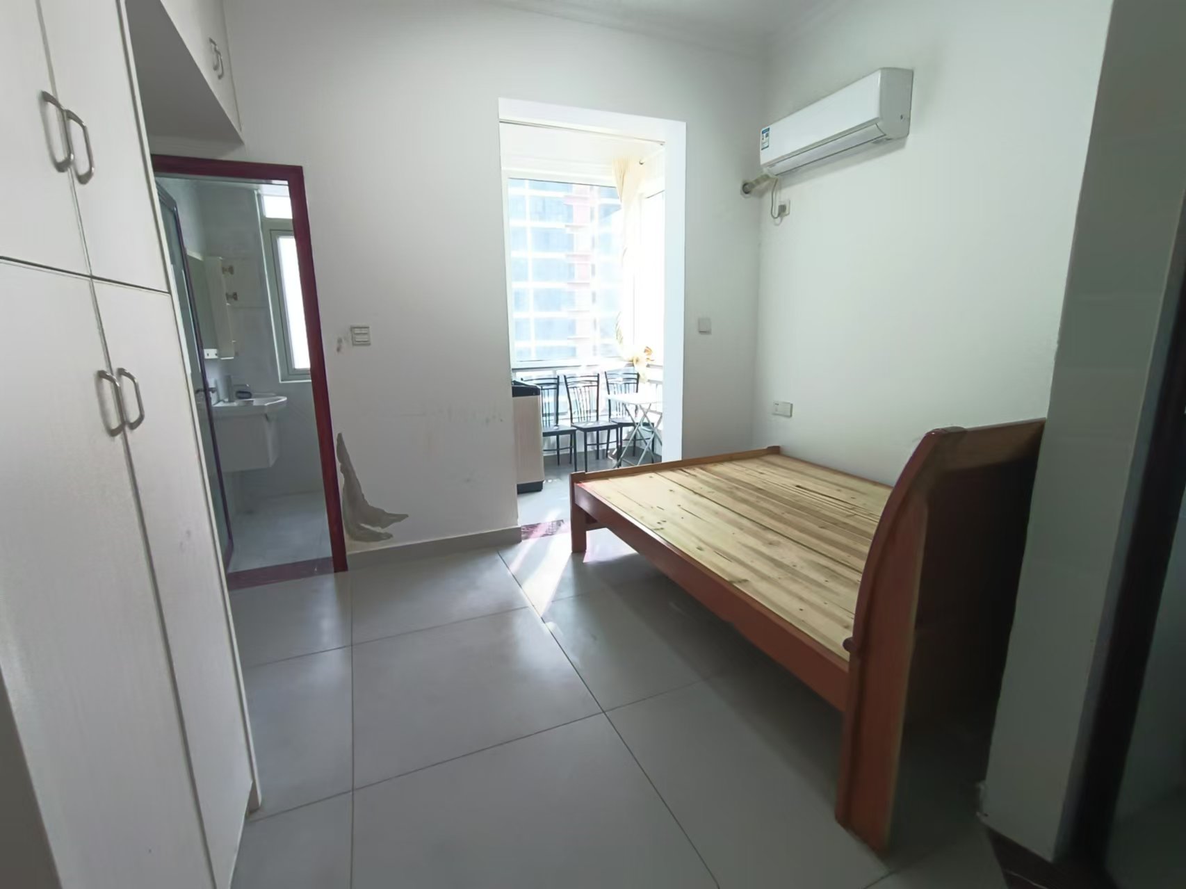 庐山一号  1室1厅1卫    14.5万 庐山一号  1室1厅1卫    14.5万