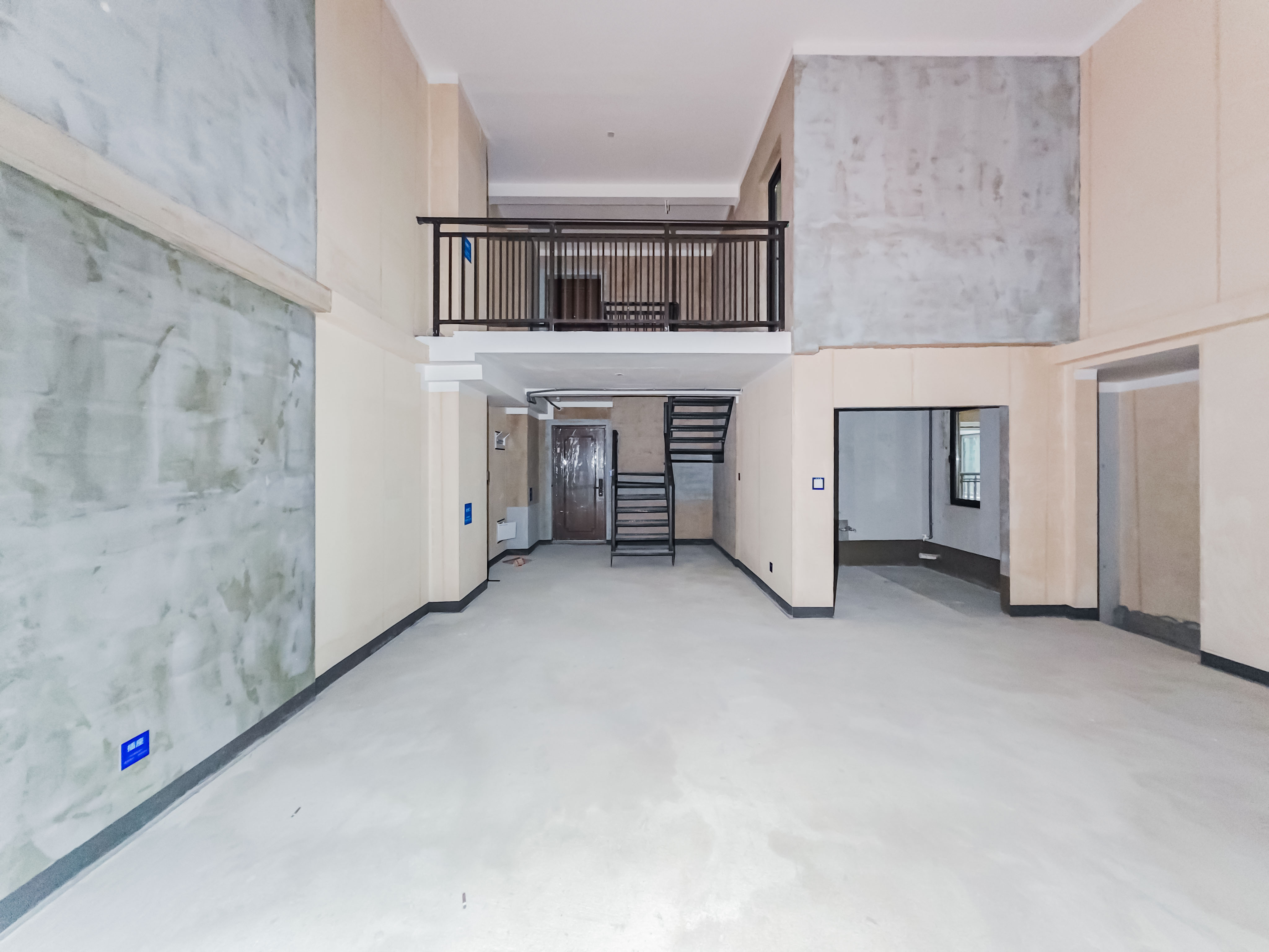 建发玖洲观澜 4室2厅2卫 158.0万 建发玖洲观澜 4室2厅2卫 158.0万客厅