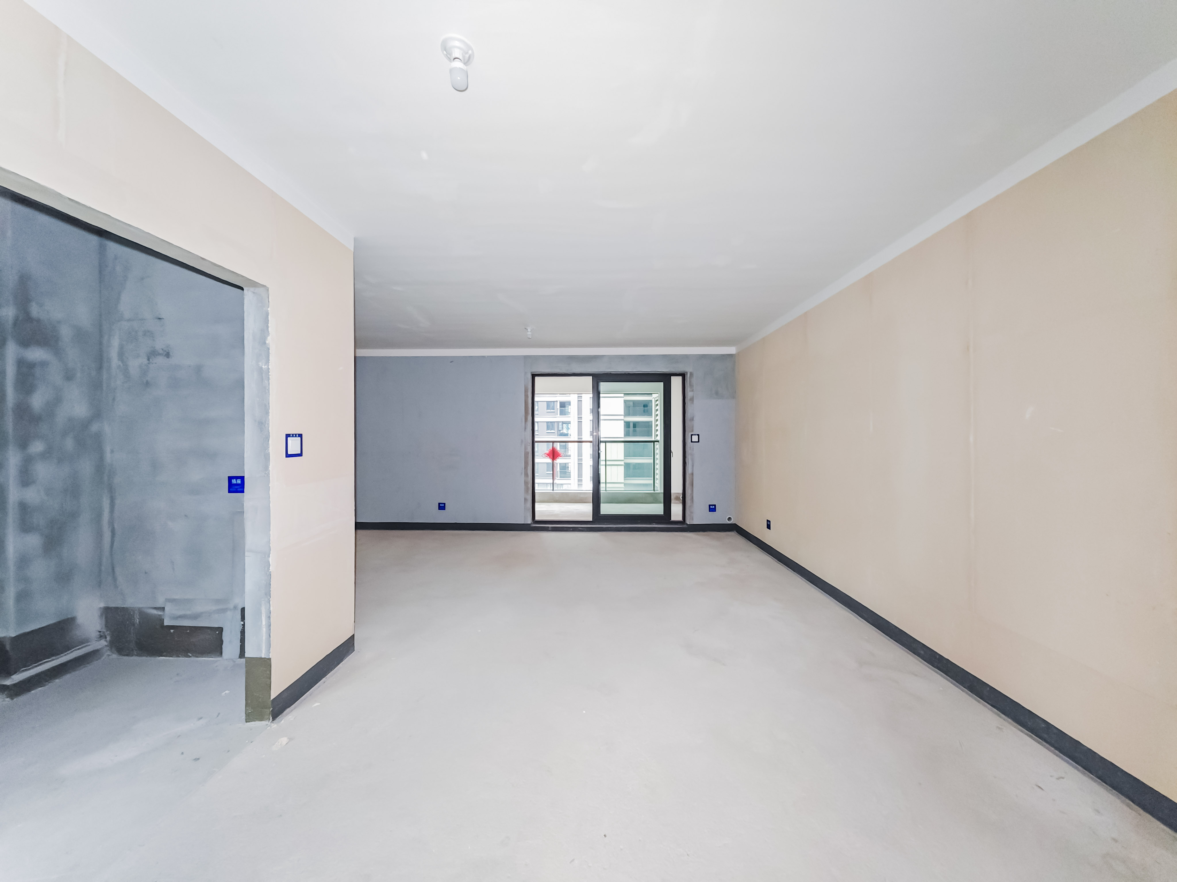 建发玖洲观澜  4室2厅2卫   212.00万其他