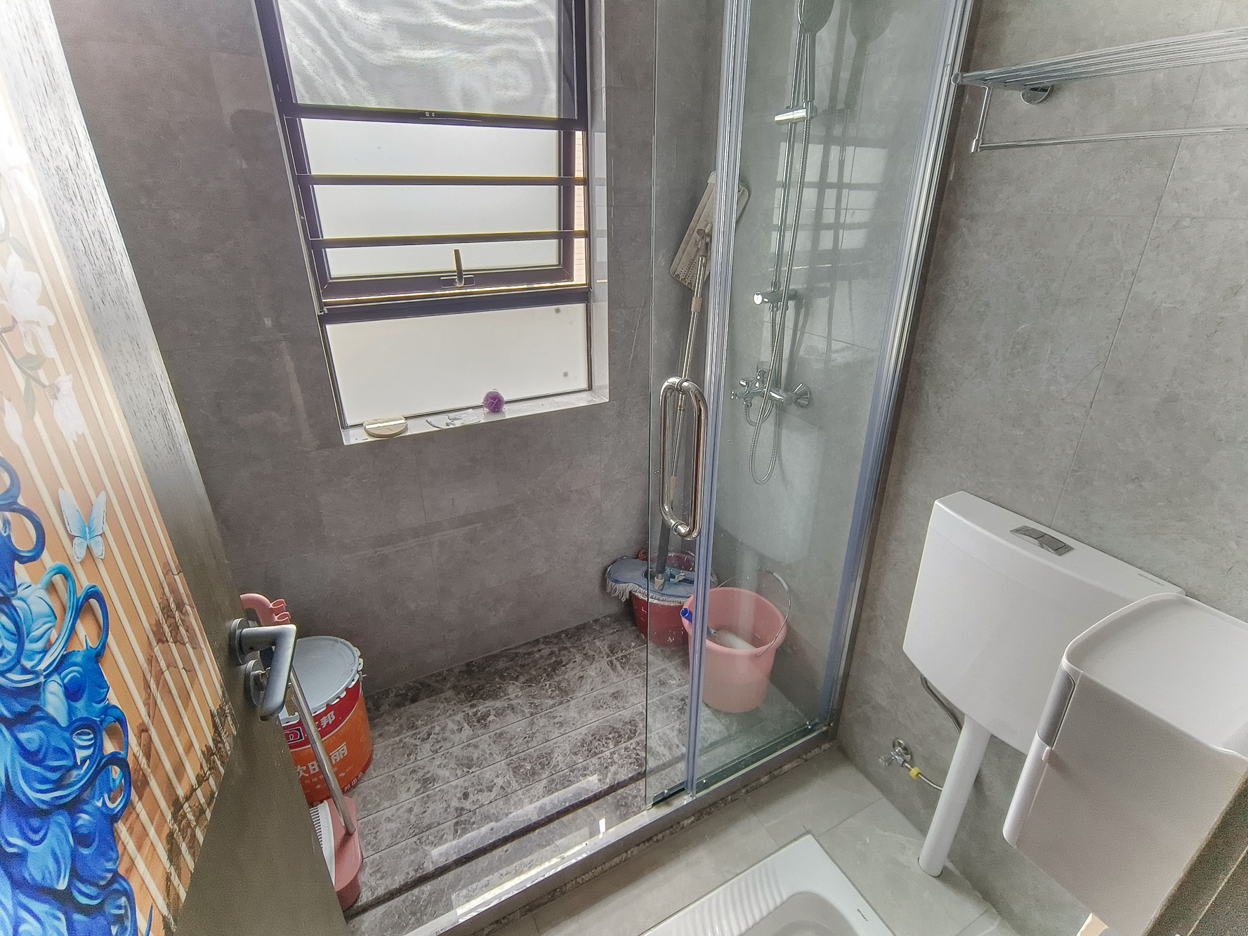 荣盛锦绣学府 4室2厅2卫 106.0万 荣盛锦绣学府 4室2厅2卫 106.0万卫生间