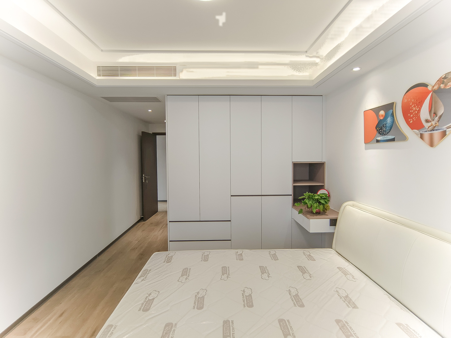 荣盛锦绣学府 4室2厅2卫 106.0万 荣盛锦绣学府 4室2厅2卫 106.0万卧室