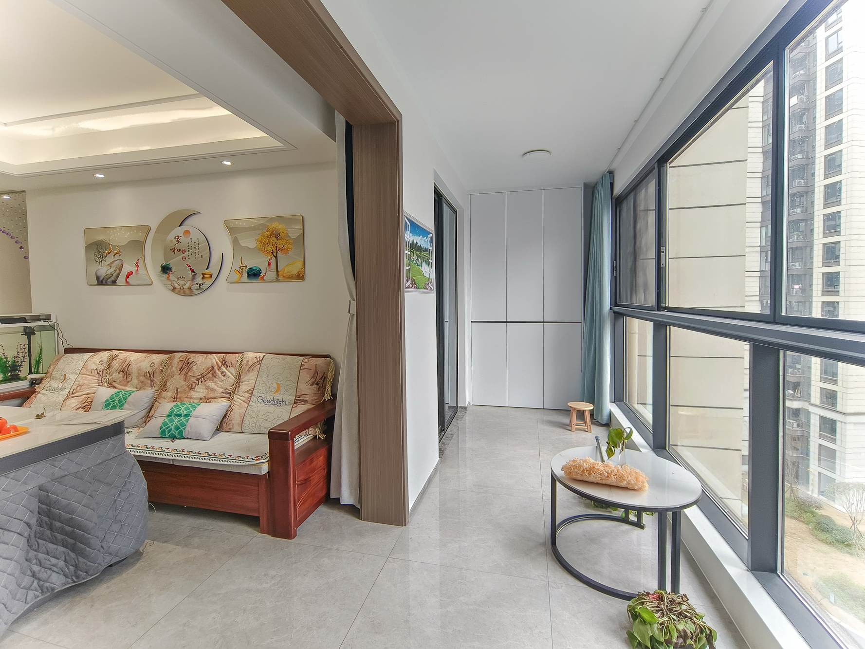 荣盛锦绣学府 4室2厅2卫 106.0万 荣盛锦绣学府 4室2厅2卫 106.0万阳台