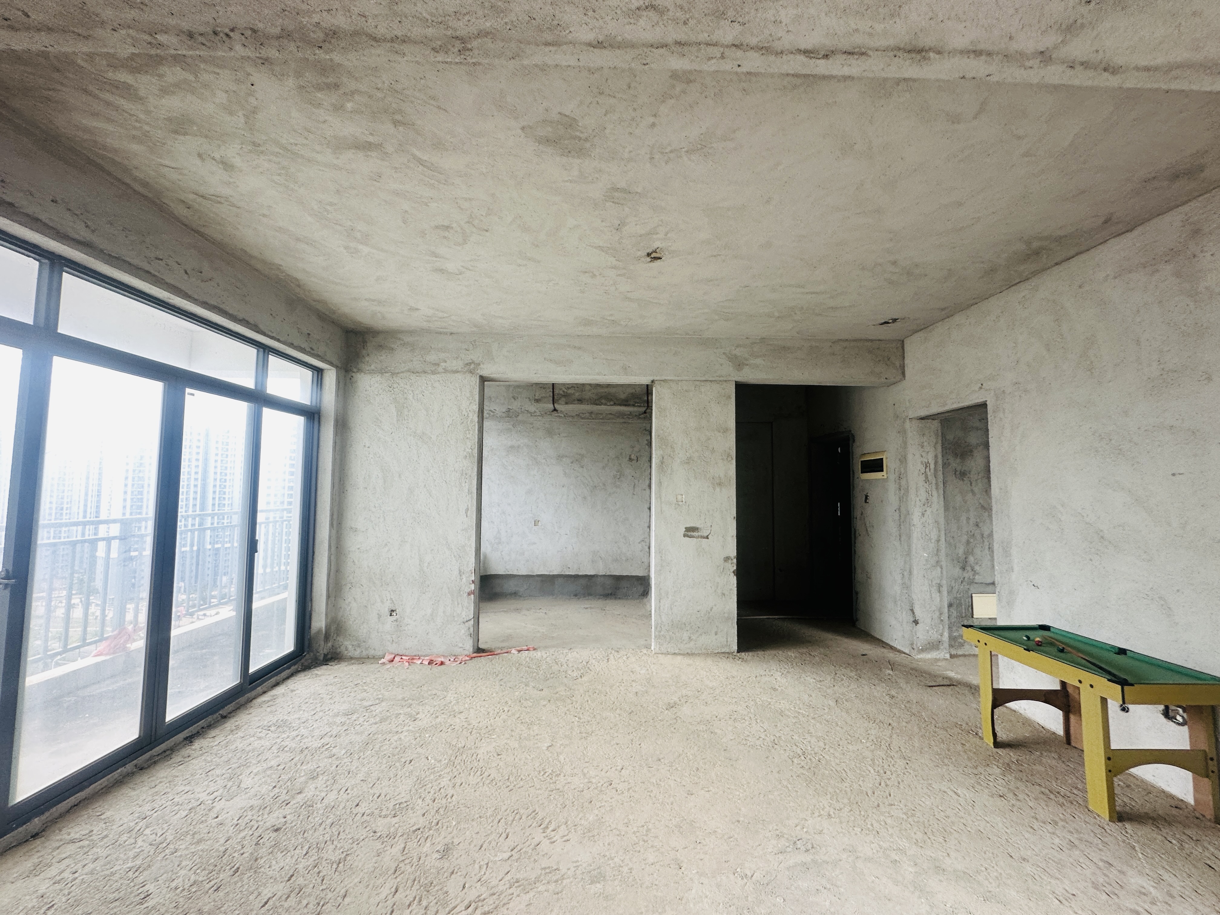 兆南丽湾  5室2厅1卫    620.0万 兆南丽湾  5室2厅1卫    620.0万客厅