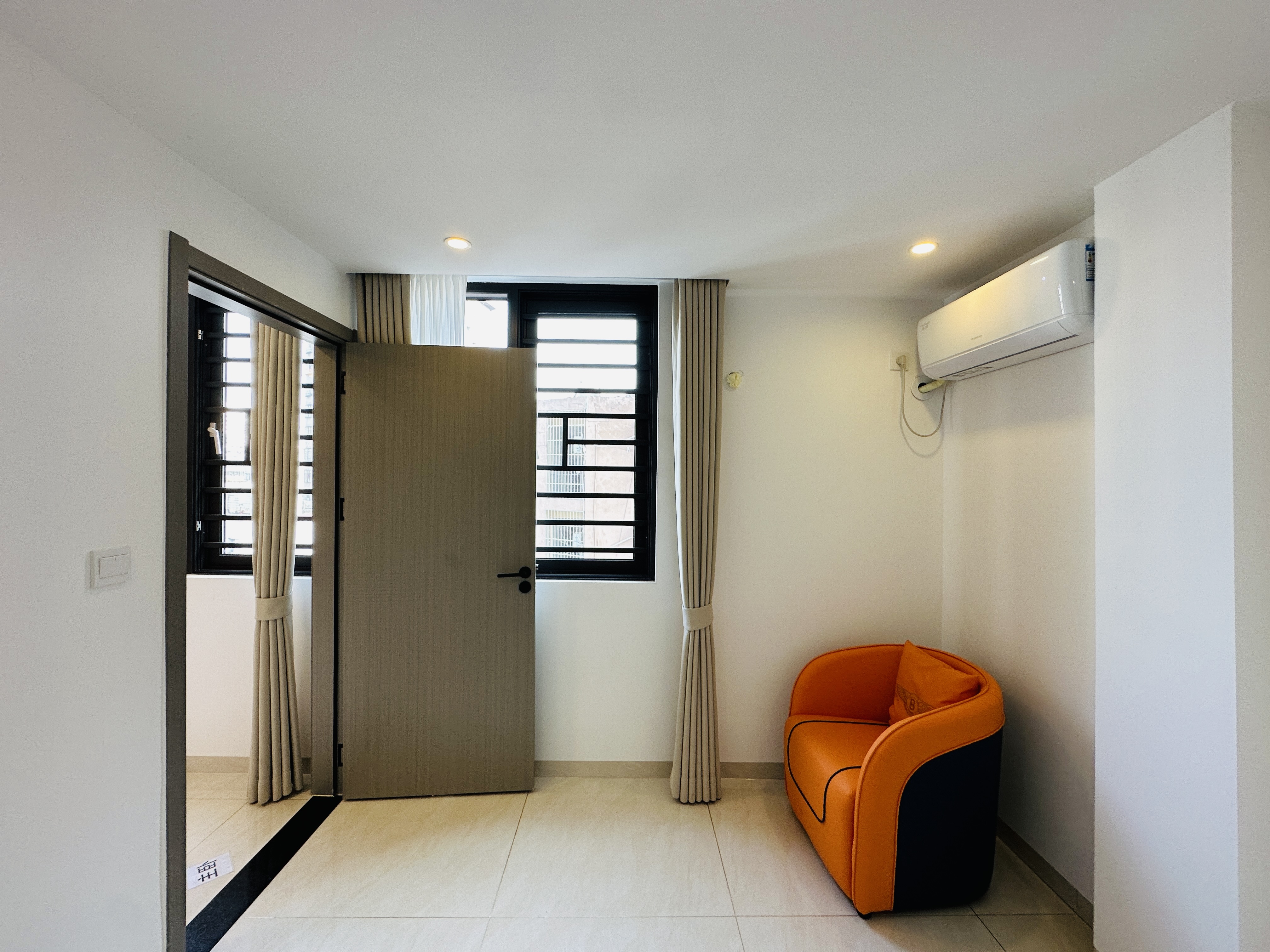 西城别院 2室1厅1卫 77.0万 西城别院 2室1厅1卫 77.0万卧室