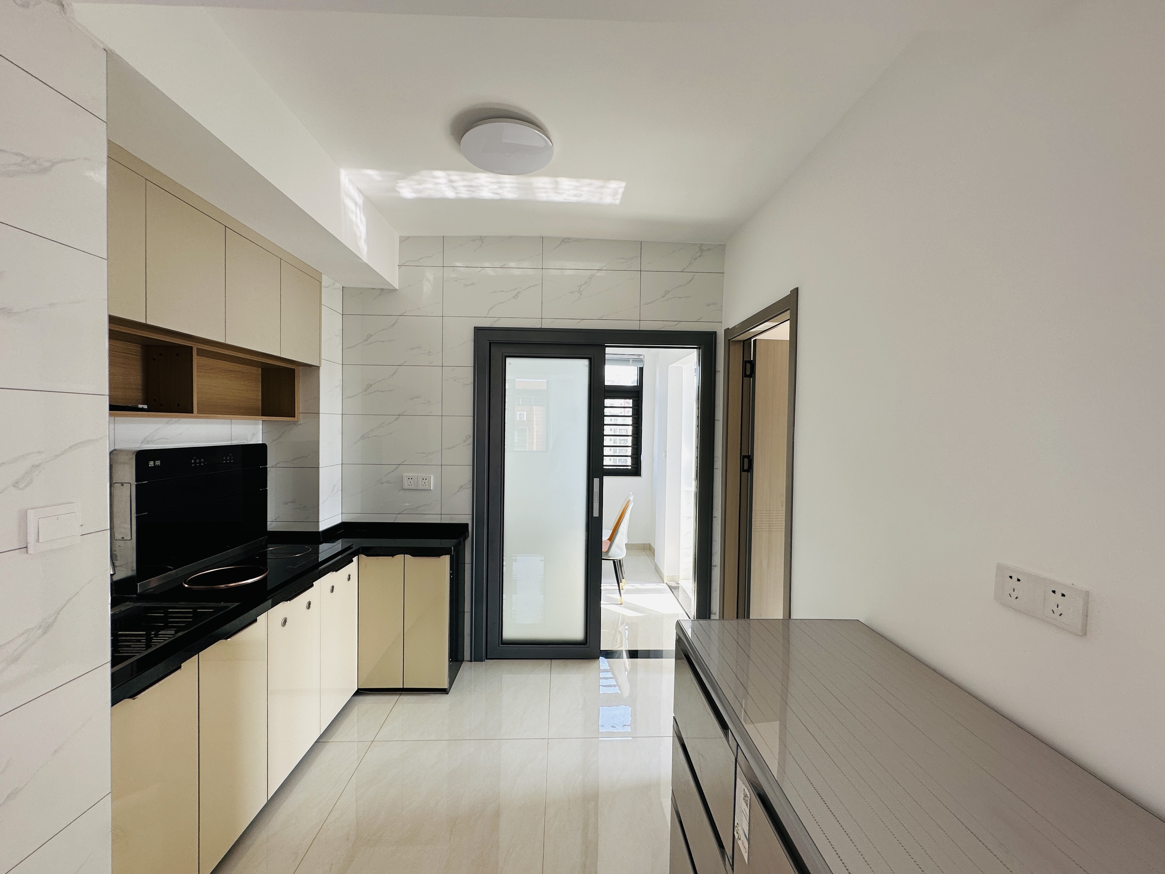 西城别院 1室1厅1卫 72.0万 西城别院 1室1厅1卫 72.0万厨房