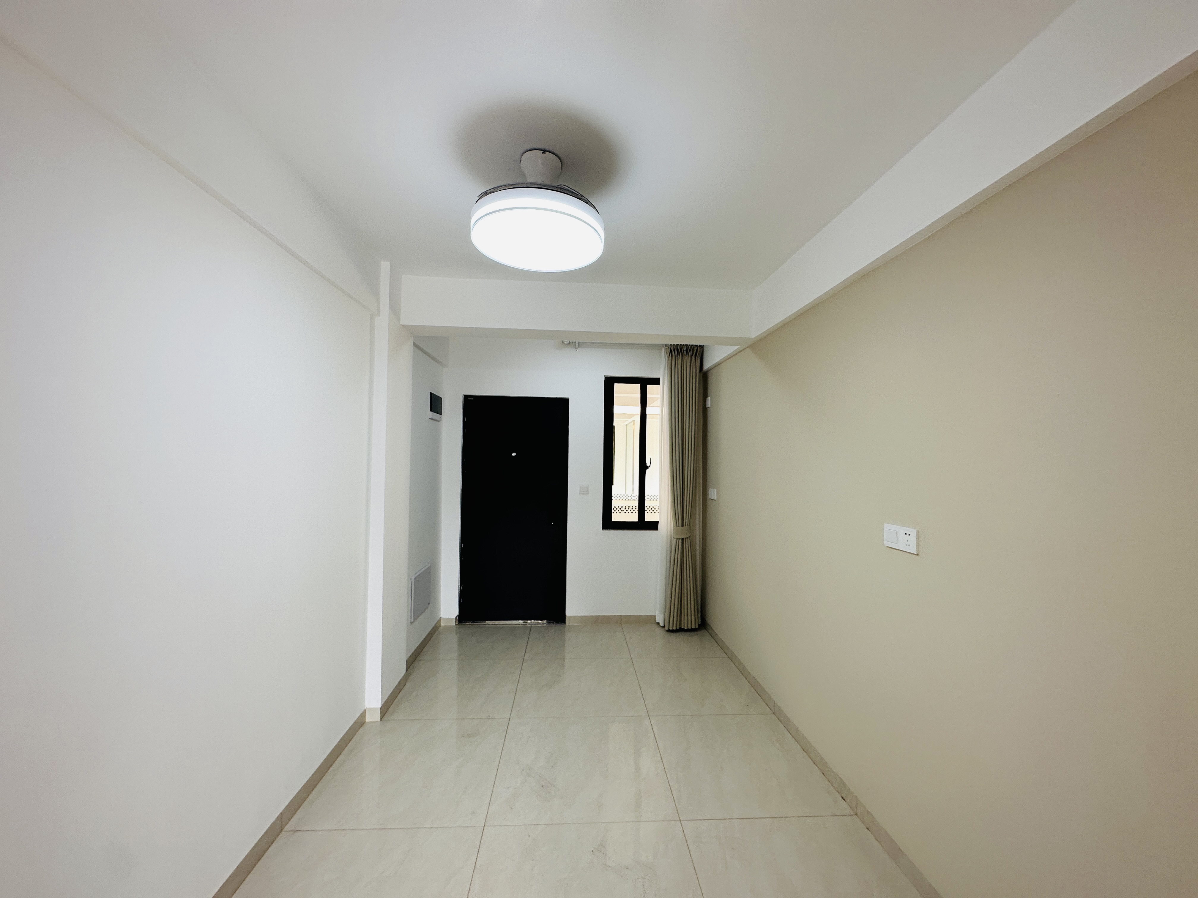 西城别院 2室1厅1卫 93.0万 西城别院 2室1厅1卫 93.0万客厅