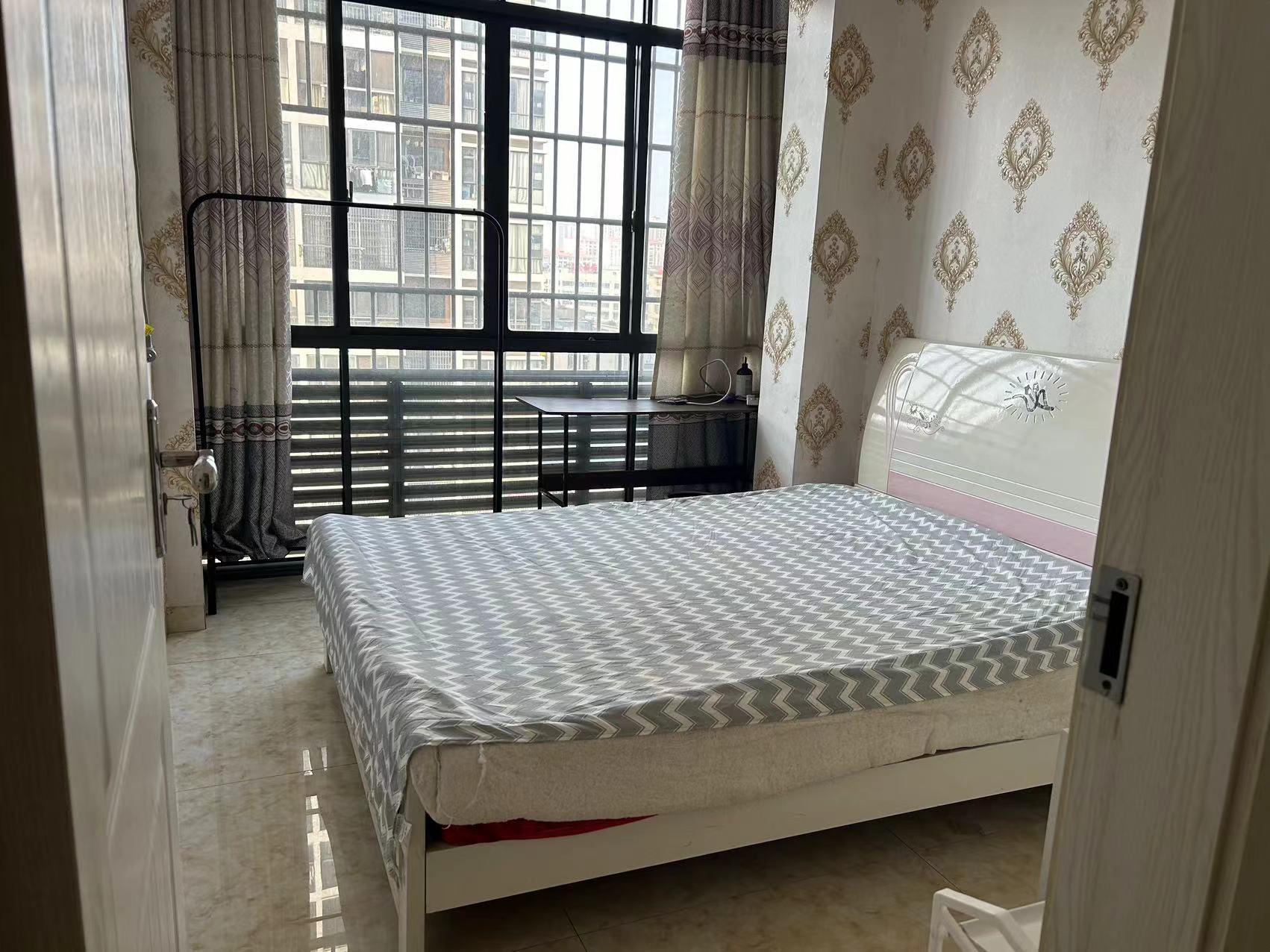 雄森国际  4室2厅2卫    2600.0元/月 雄森国际  4室2厅2卫    2600.0元/月室内图