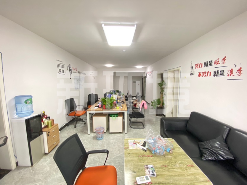 南门口安置小区  3室2厅2卫   74.80万