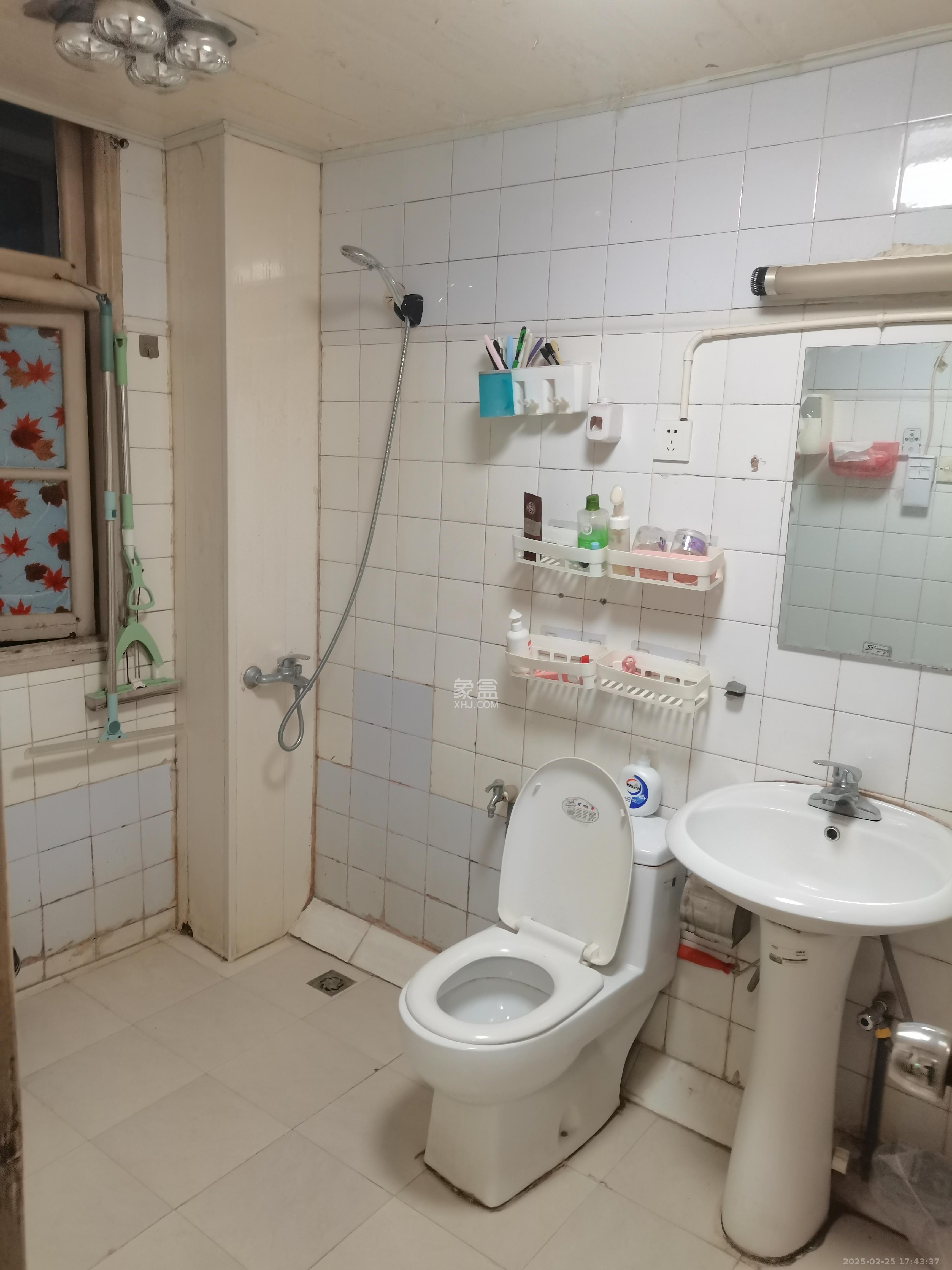 方正证券 2室2厅1卫 2000.0元/月 方正证券 2室2厅1卫 2000.0元/月室内图