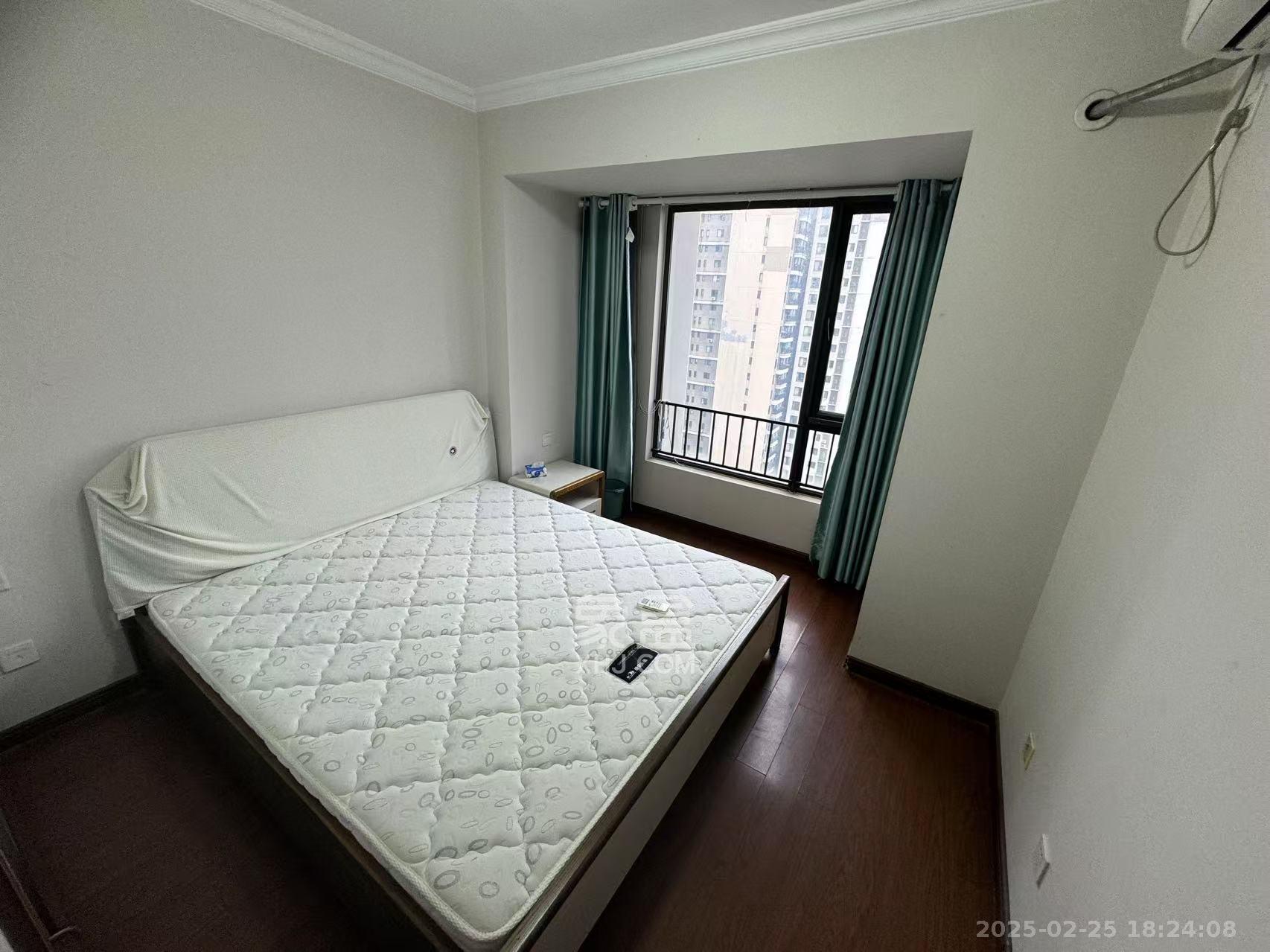 万科城 2室2厅1卫 2500.0元/月 万科城 2室2厅1卫 2500.0元/月室内图