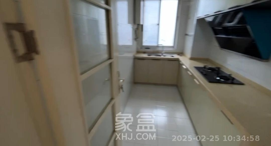 和康园小区  3室2厅1卫   2000.00元/月