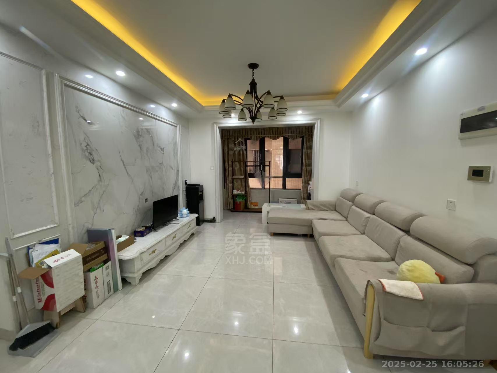 东方花园 3室2厅2卫 1600.0元/月 东方花园 3室2厅2卫 1600.0元/月室内图