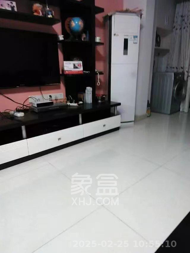 北京御园一二期（国泰嘉园）  1室2厅1卫   3200.00元/月室内图