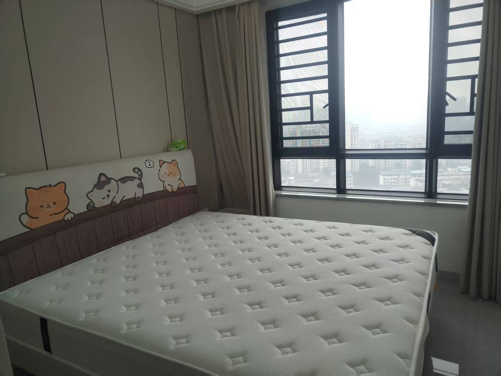 芷兰公馆西区 3室2厅2卫 3200.0元/月 芷兰公馆西区 3室2厅2卫 3200.0元/月室内图