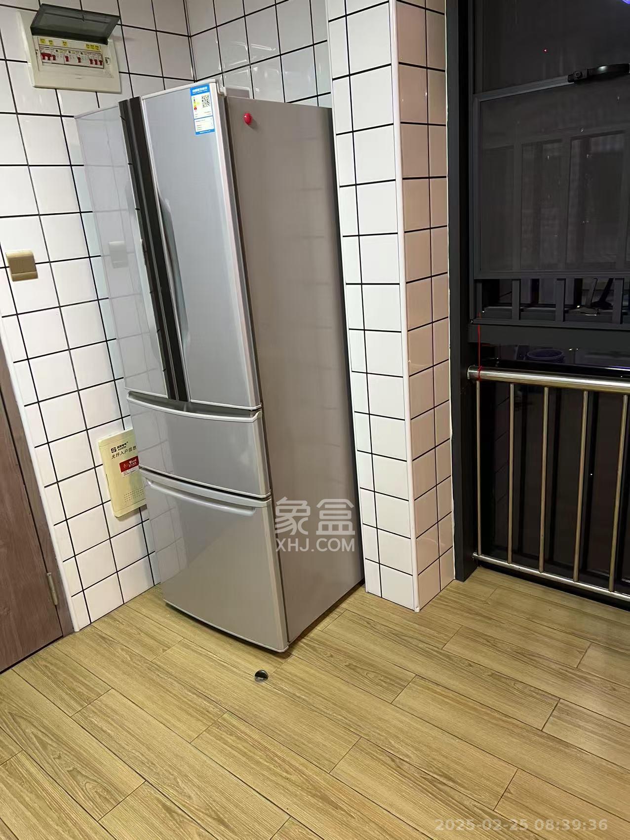 新世界广场  1室1厅1卫   1300.00元/月室内图