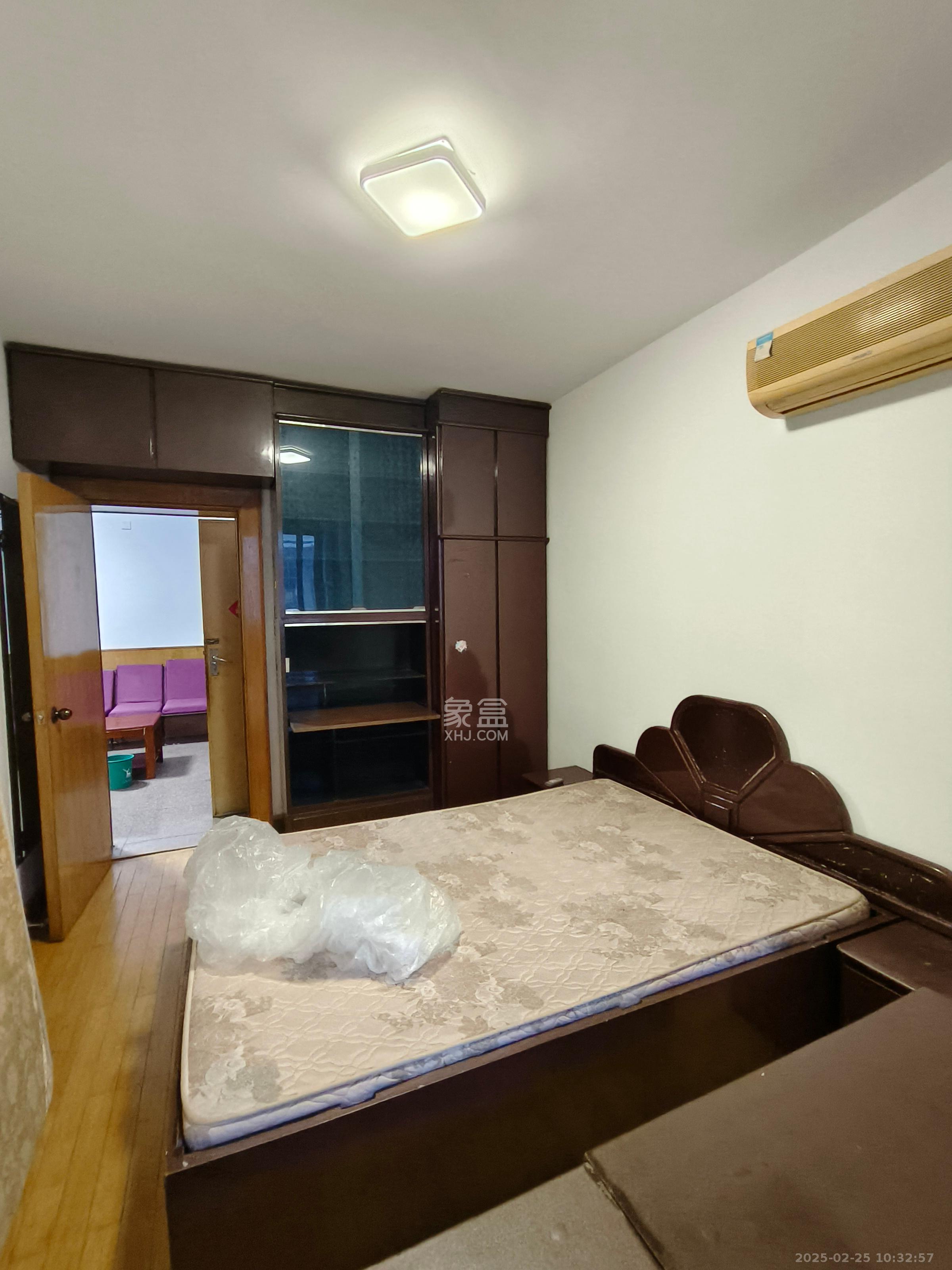 长勘小区 2室1厅1卫 2500.0元/月 长勘小区 2室1厅1卫 2500.0元/月室内图