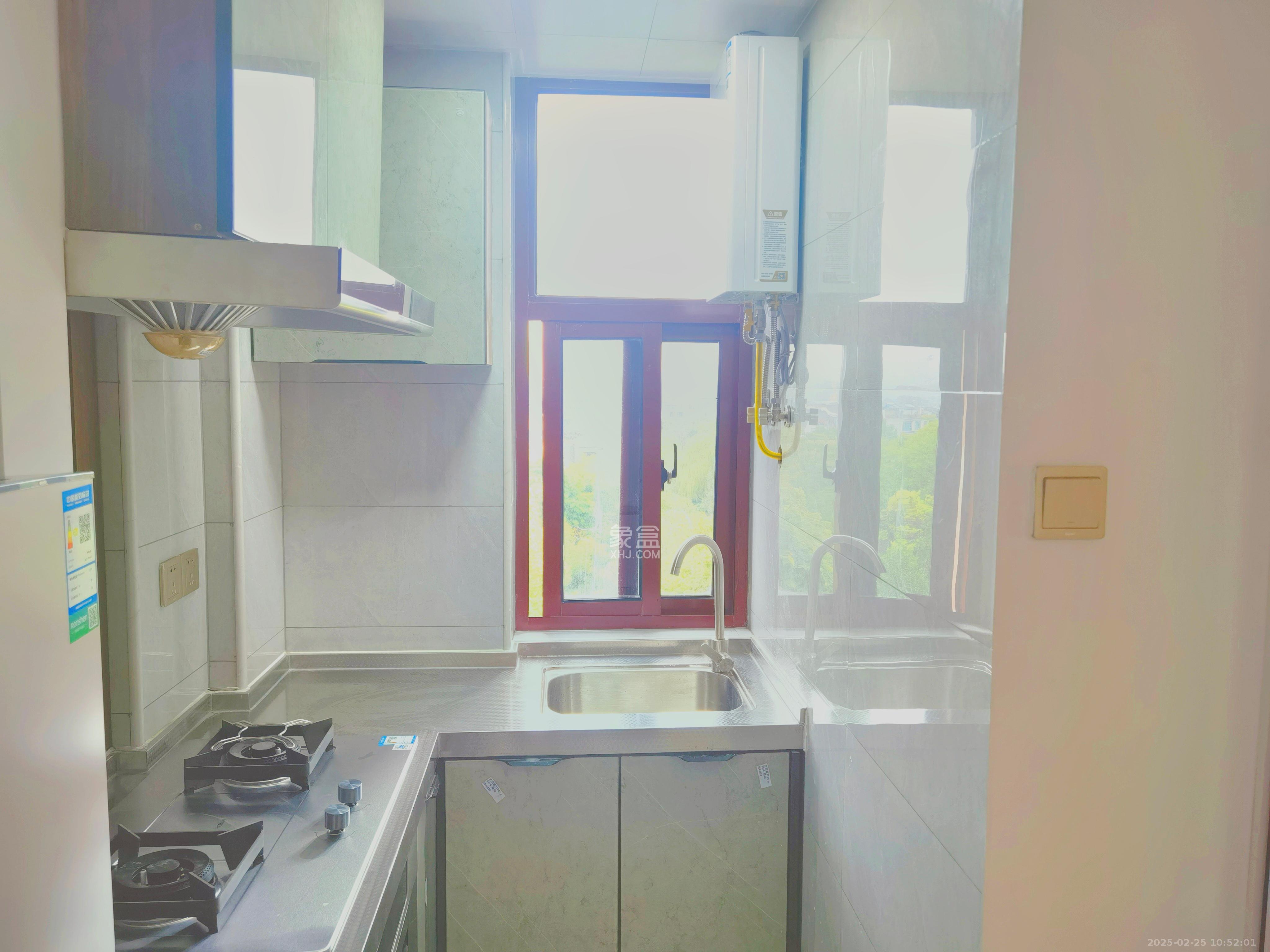 汀湘十里 1室1厅1卫 1500.0元/月 汀湘十里 1室1厅1卫 1500.0元/月室内图