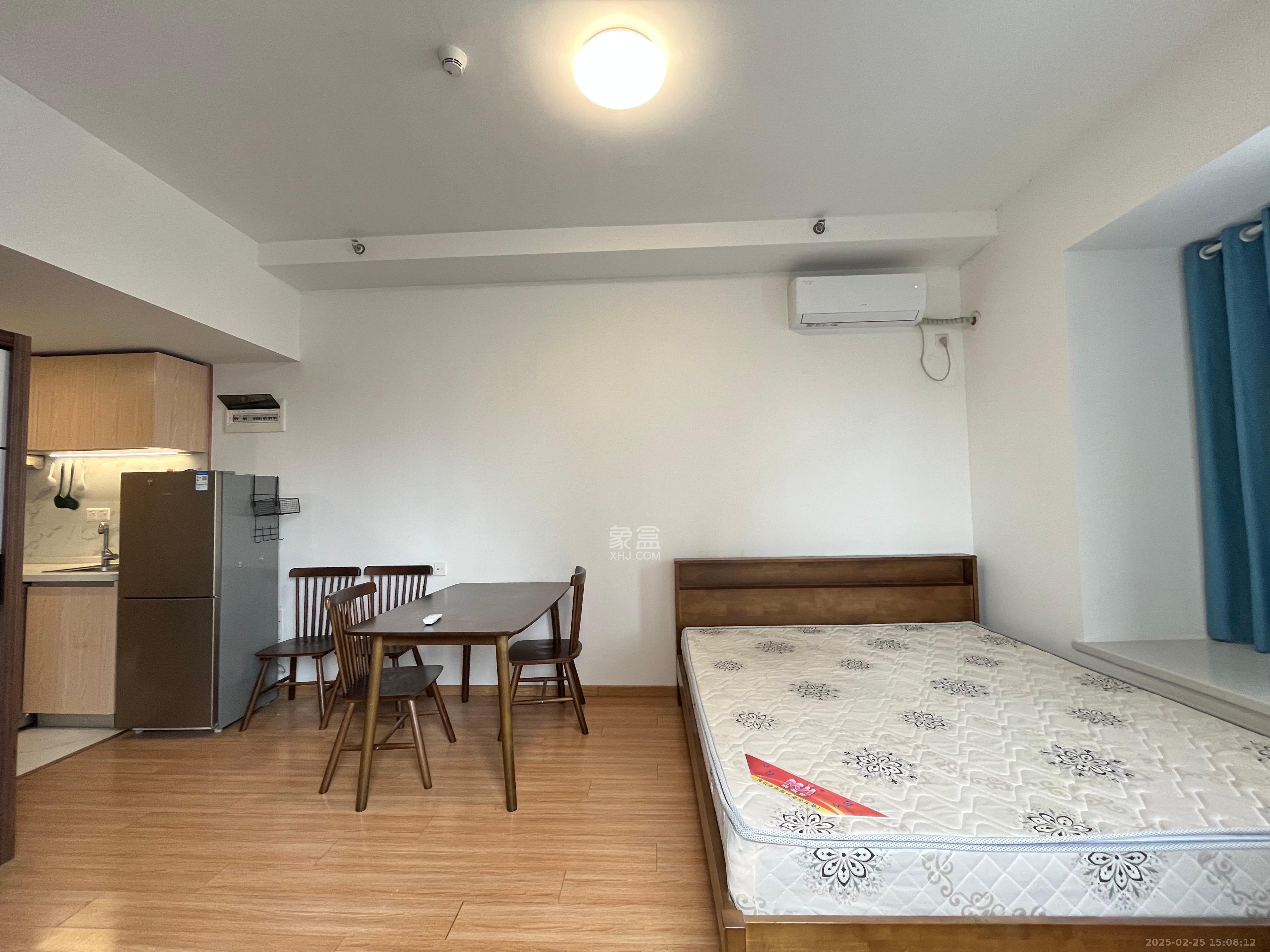 华润翡翠府  1室1厅1卫   1400.00元/月室内图