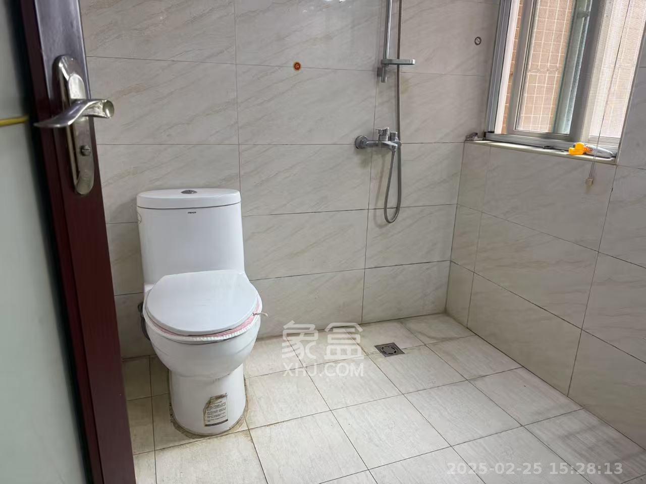湘府十城（汇财御景湾新寓,汇财国际）  3室2厅2卫   2800.00元/月