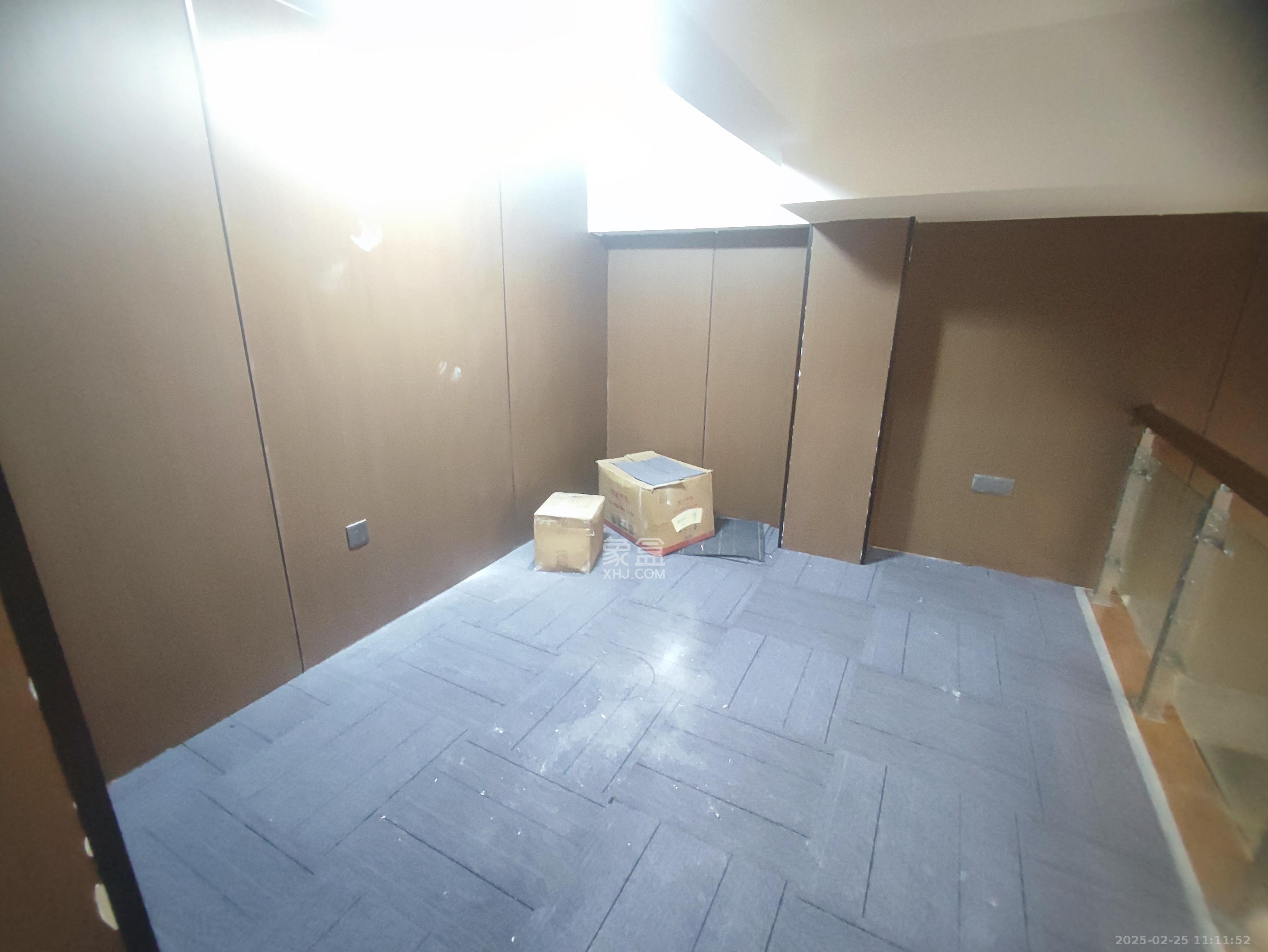 凯乐湘园   105.0㎡     8500.00元/月室内图