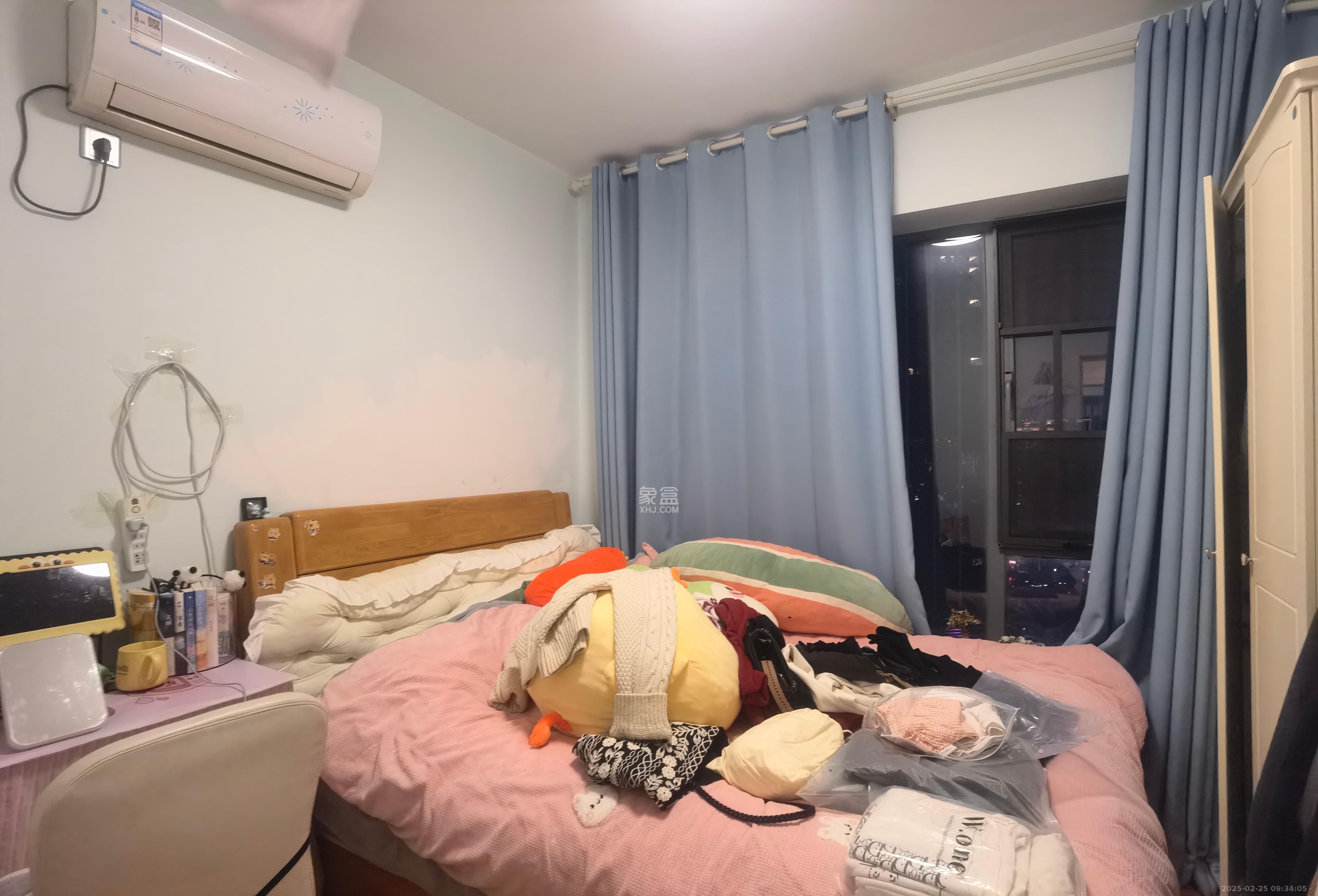 嘉宇盛世华章  4室2厅2卫   3800.00元/月室内图