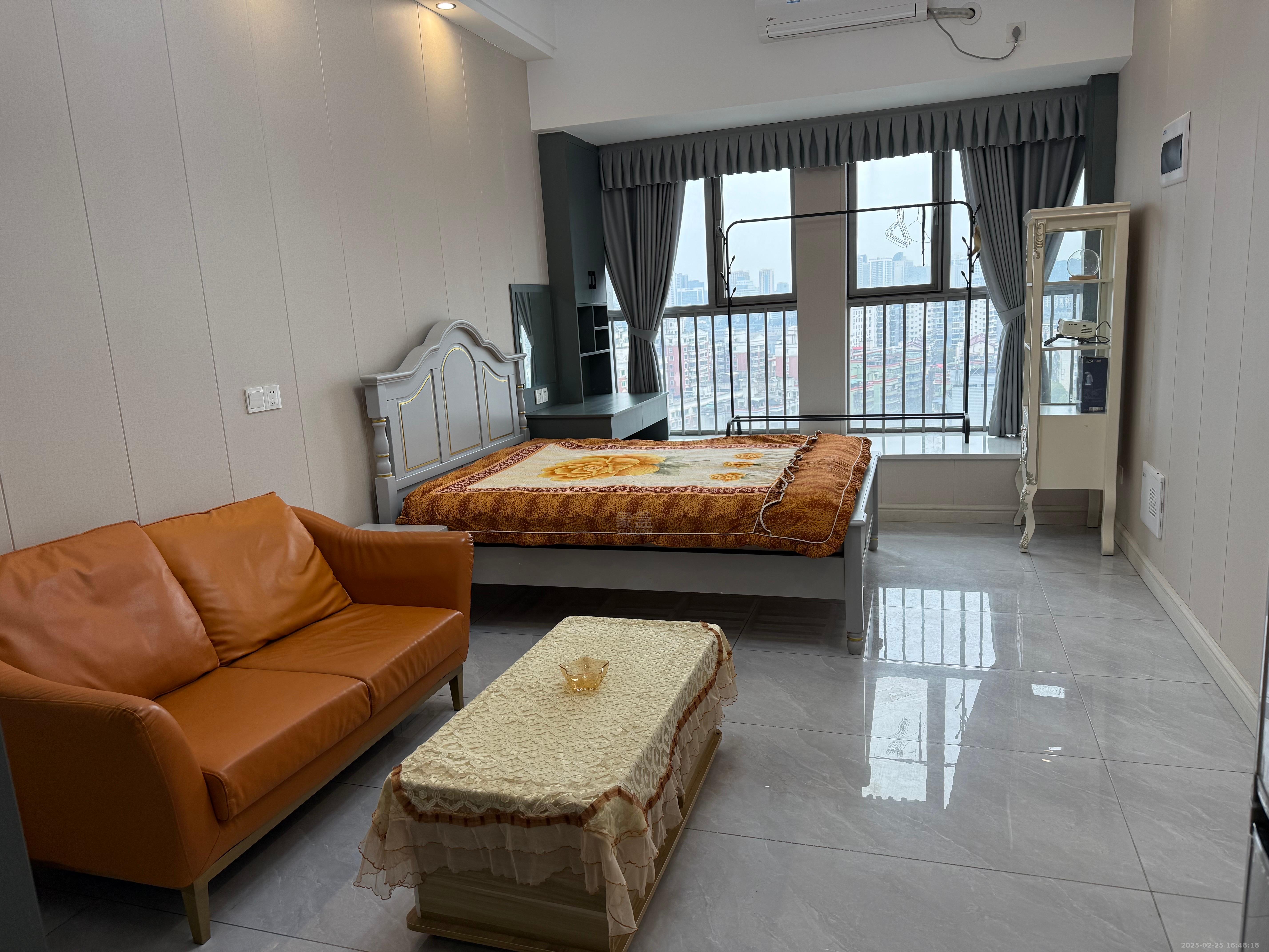 日盛大厦 1室1厅1卫 1600.0元/月 日盛大厦 1室1厅1卫 1600.0元/月室内图