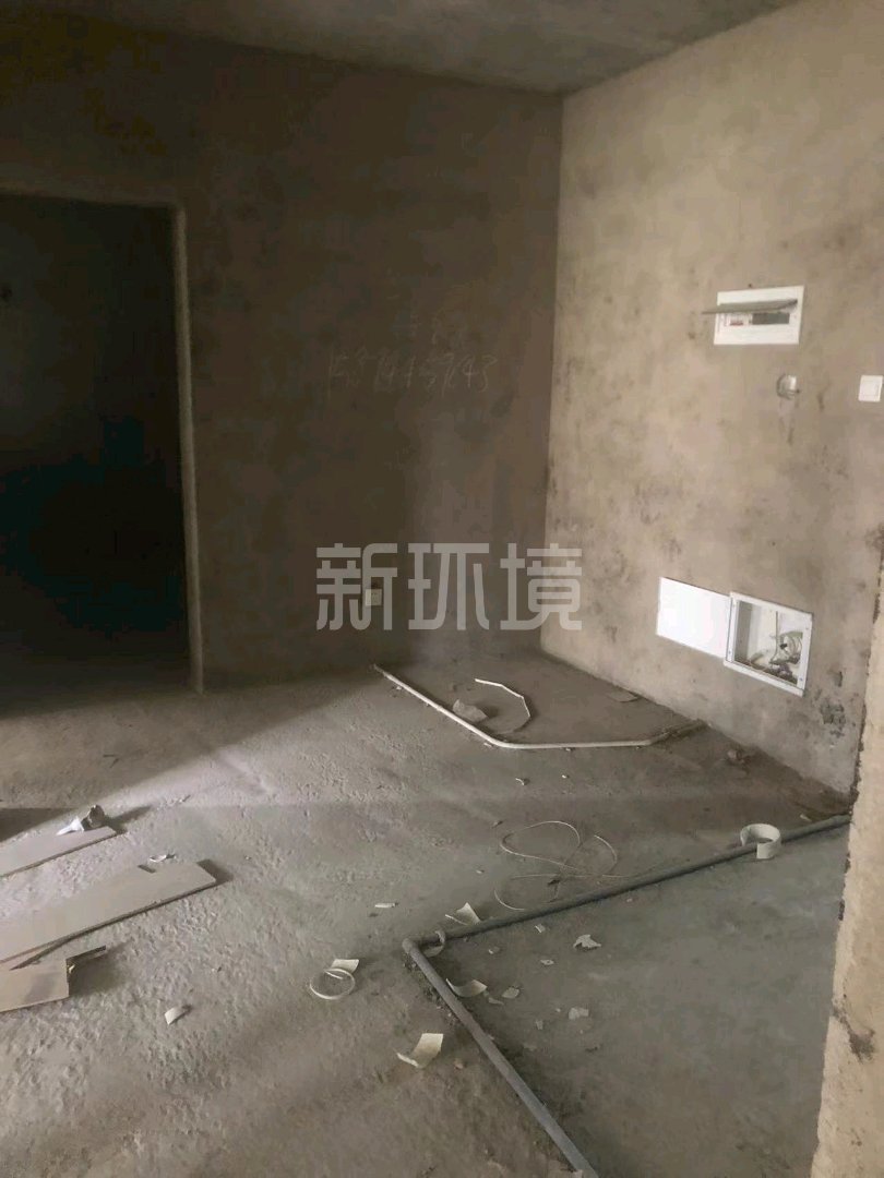 山水印象澜庭  3室2厅1卫   73.00万客厅