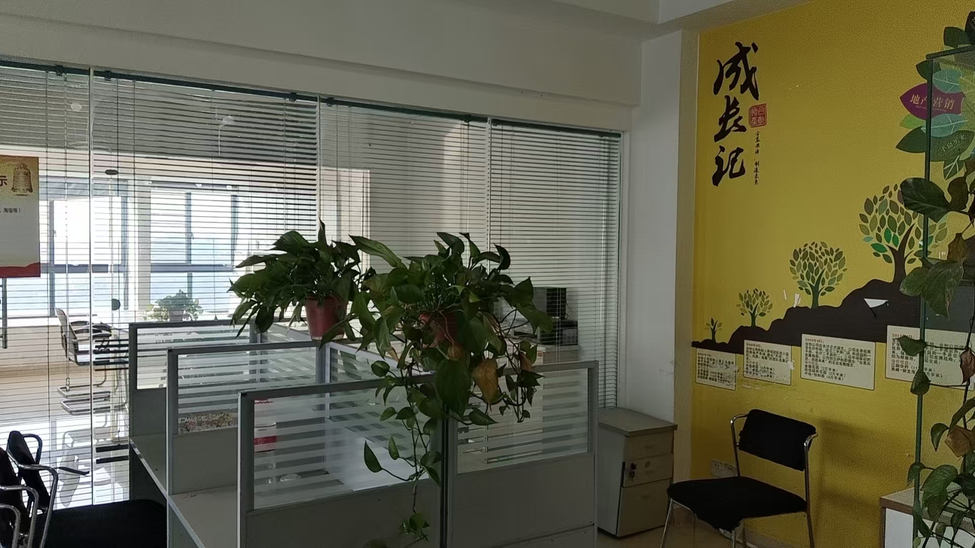 金鹿花园 3室2厅1卫 2200.0元/月 金鹿花园 3室2厅1卫 2200.0元/月室内图