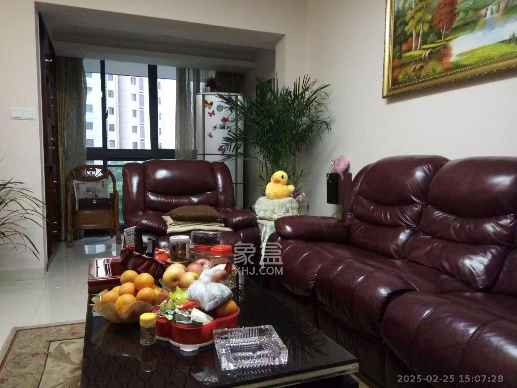 嘉宇盛世华章 3室2厅2卫 3800.0元/月 嘉宇盛世华章 3室2厅2卫 3800.0元/月室内图