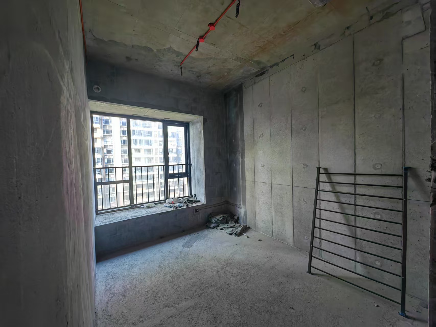 碧桂园梓山府 5室2厅3卫 168.0万 碧桂园梓山府 5室2厅3卫 168.0万室内图