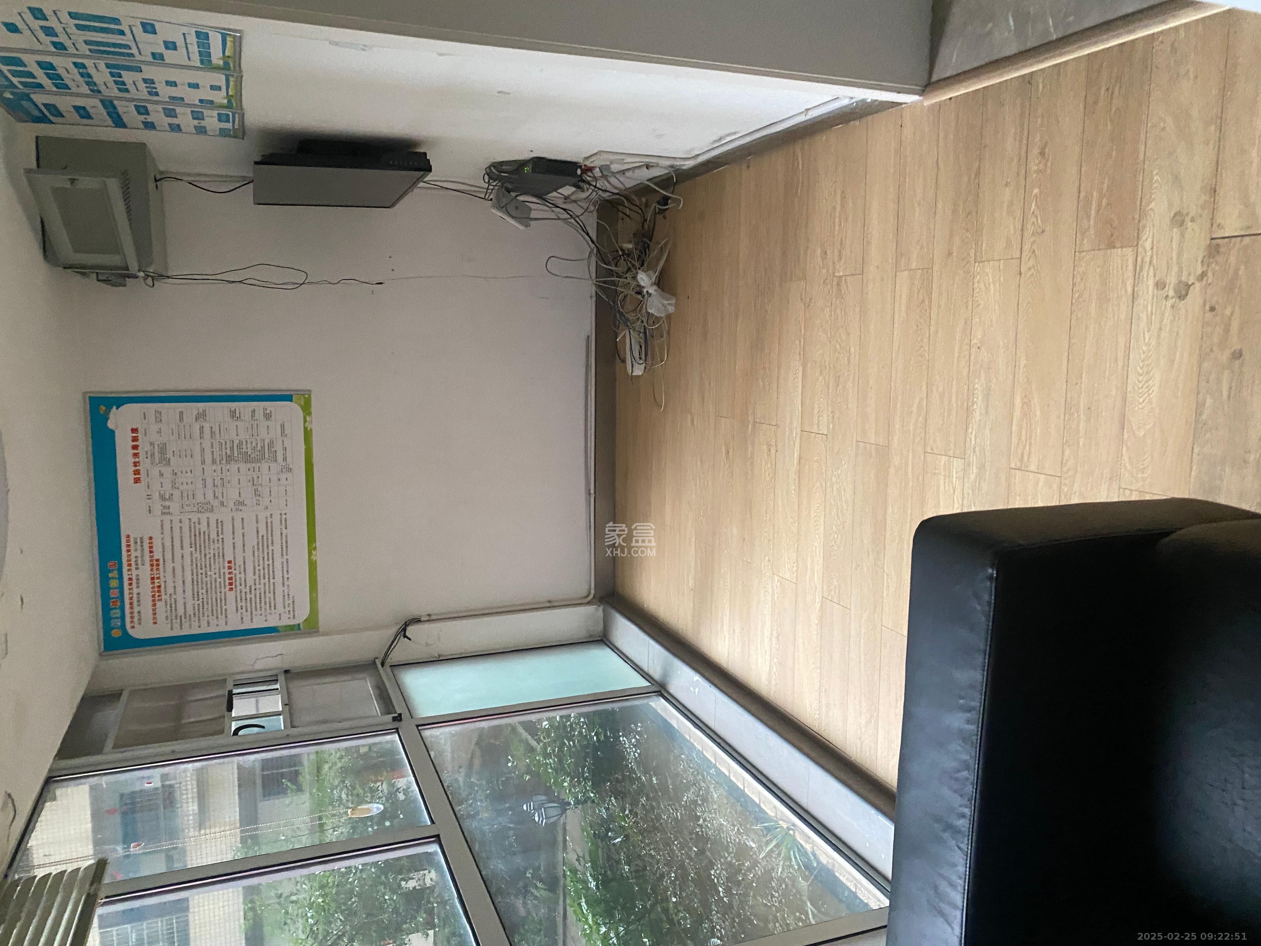 香格里嘉园 3室2厅2卫 5000.0元/月 香格里嘉园 3室2厅2卫 5000.0元/月室内图