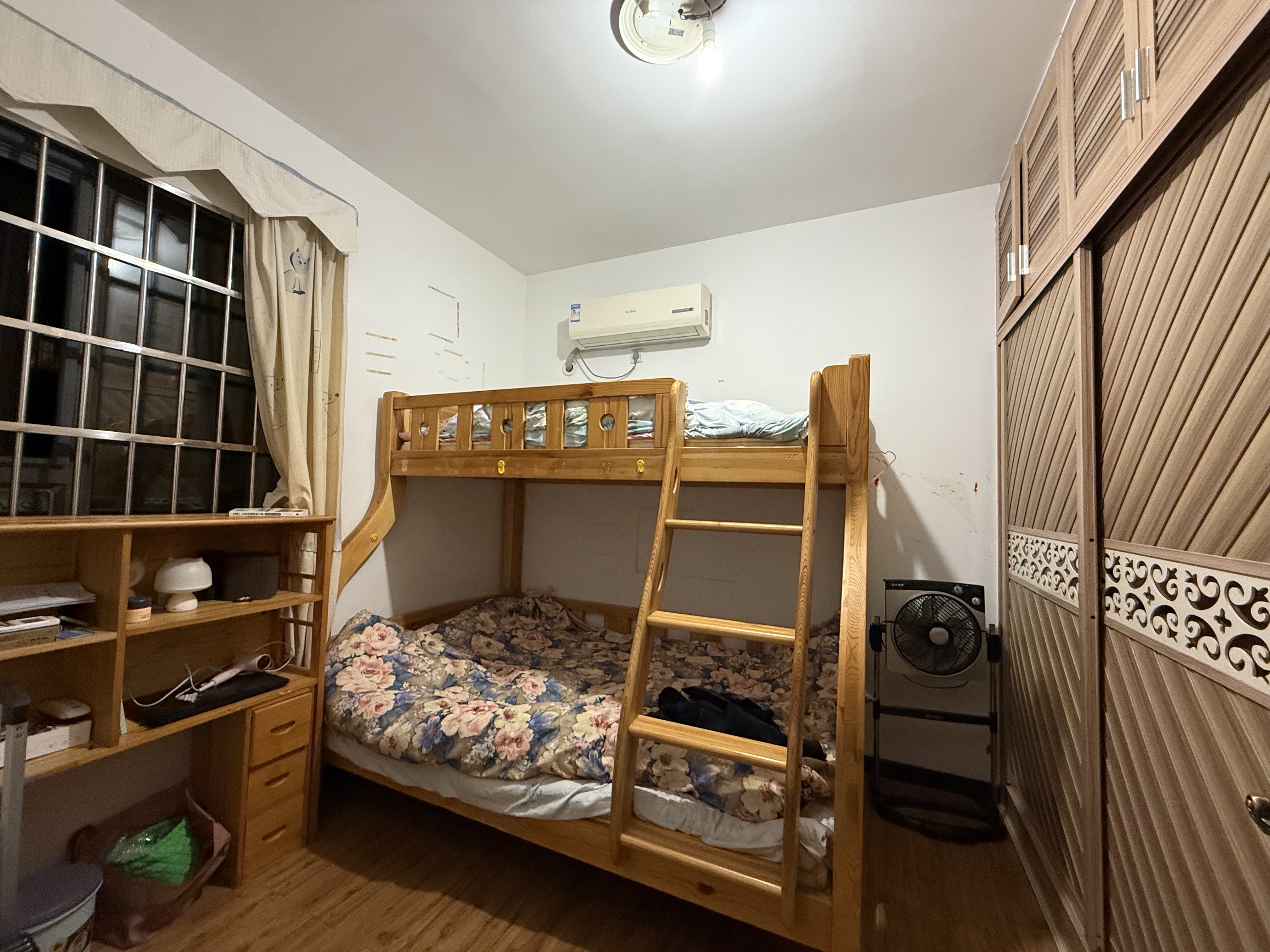 大同芙蓉 2室2厅1卫 58.8万 大同芙蓉 2室2厅1卫 58.8万客厅