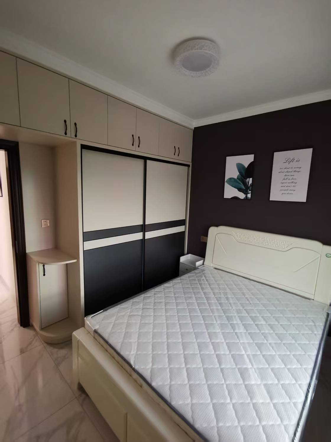 中国铁建金色蓝庭 1室0厅0卫 1300.0元/月 中国铁建金色蓝庭 1室0厅0卫 1300.0元/月室内图