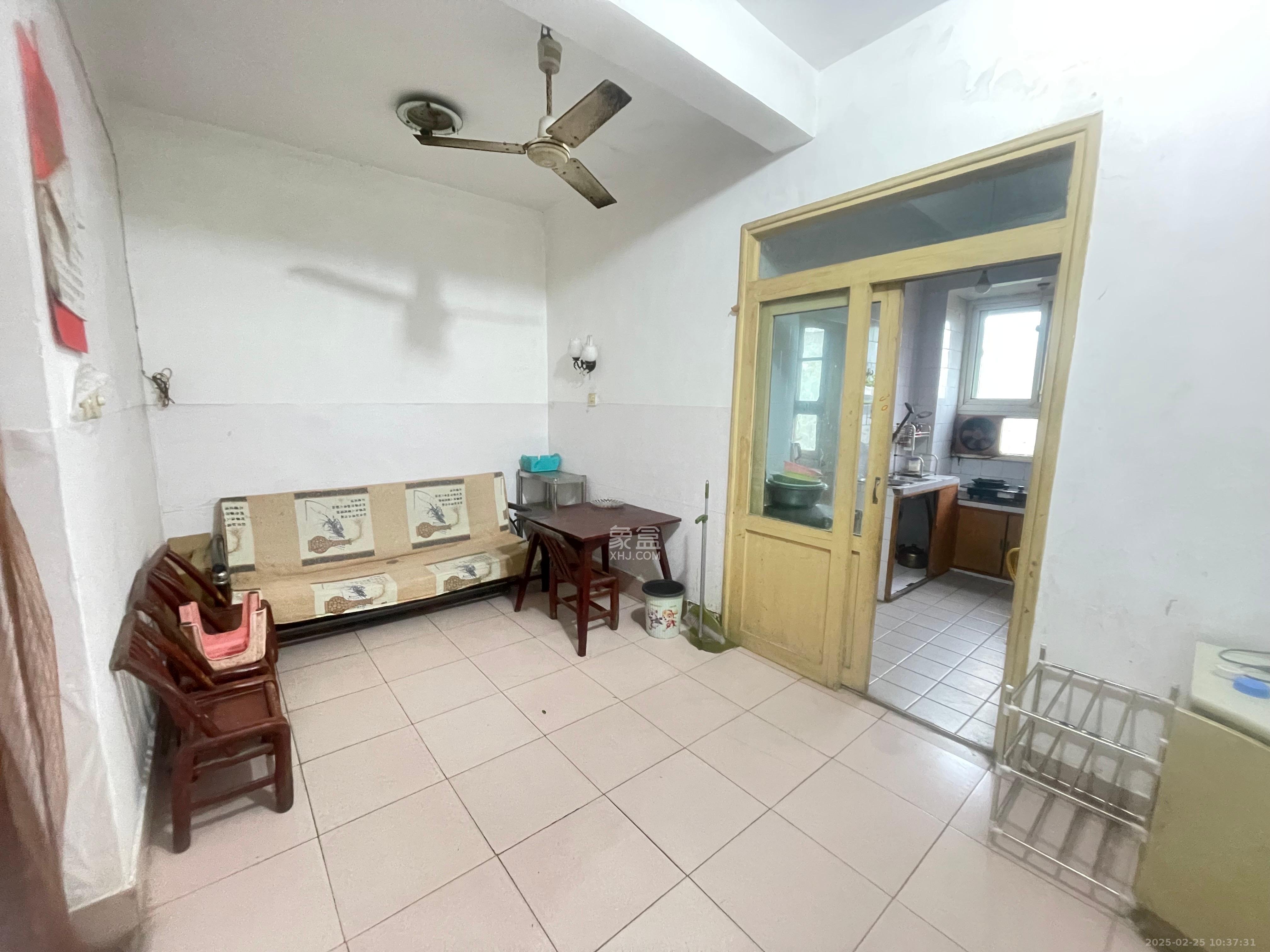 湖南省冶金材料研究所宿舍  2室1厅1卫    1000.0元/月室内图