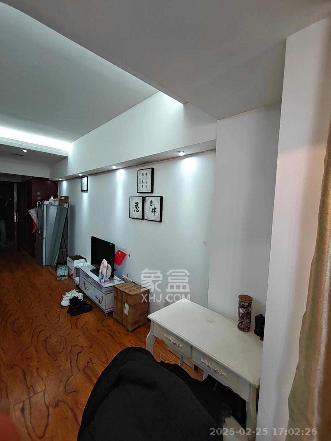 中盛小家碧寓  1室1厅1卫   1500.00元/月室内图