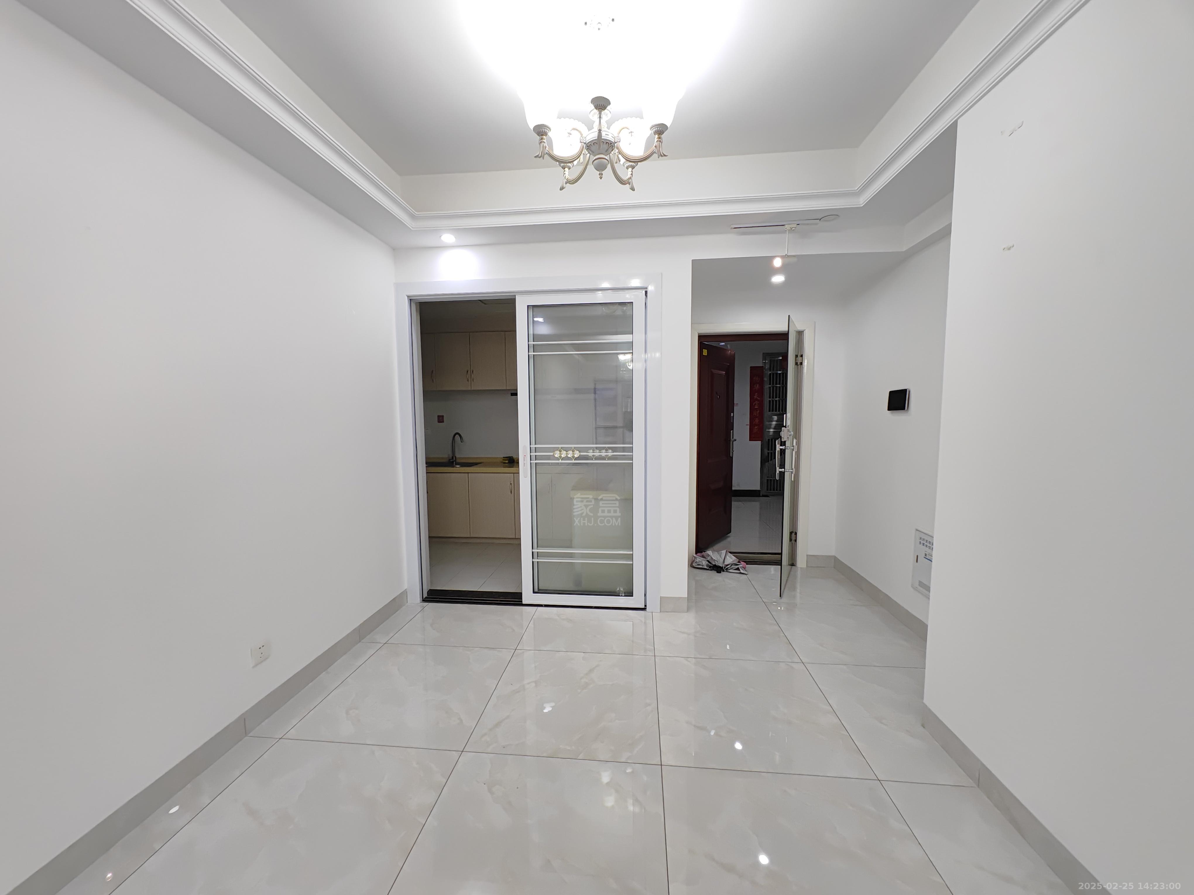 庐山春天 2室1厅1卫 2000.0元/月 庐山春天 2室1厅1卫 2000.0元/月室内图