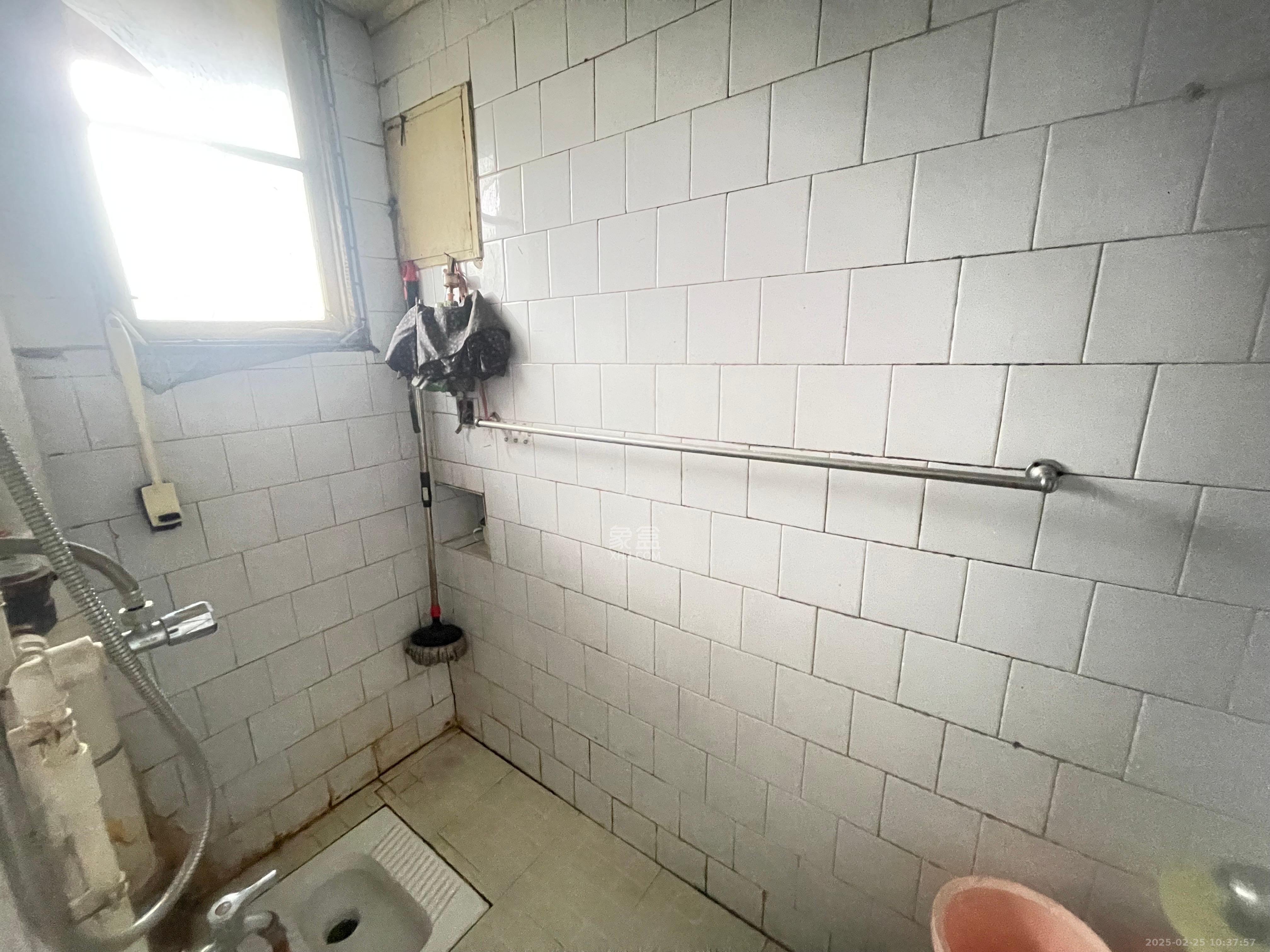 湖南省冶金材料研究所宿舍  2室1厅1卫    1000.0元/月室内图