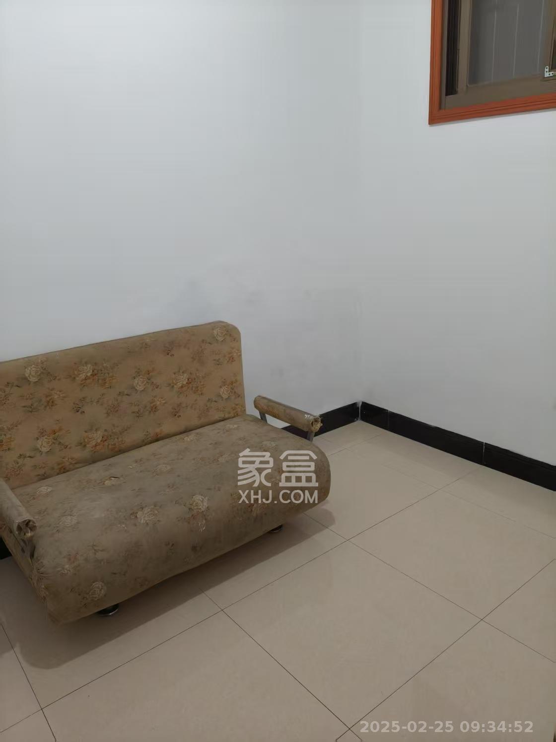 城西安置小区 1室0厅0卫 1100.0元/月 城西安置小区 1室0厅0卫 1100.0元/月室内图